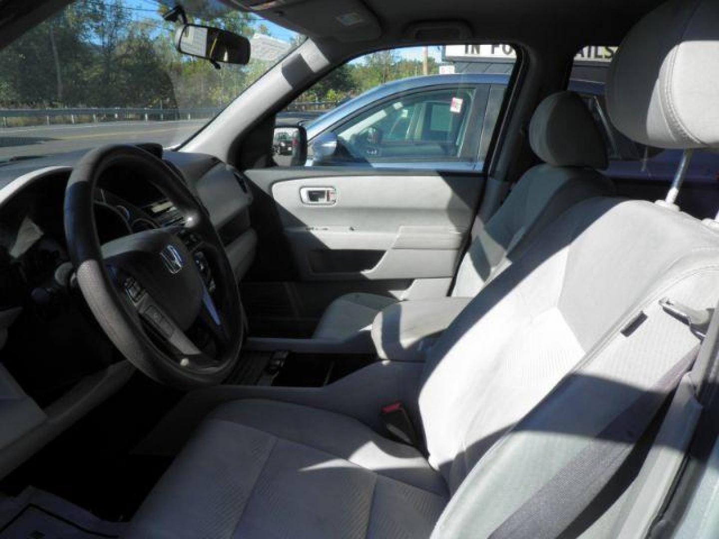 2014 Silver Honda Pilot LX (5FNYF3H20EB) with an 3.5L V6 engine, AT transmission, located at 15520 McMullen Hwy SW, Belair, MD, 21502, (301) 729-3700, 39.581375, -78.846451 - Photo#1