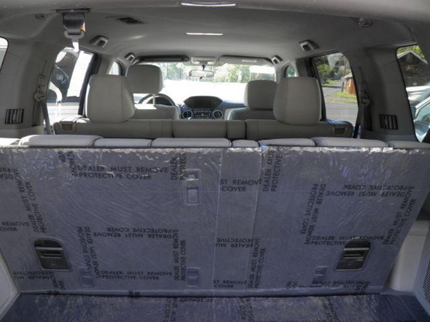 2014 Silver Honda Pilot LX (5FNYF3H20EB) with an 3.5L V6 engine, AT transmission, located at 15520 McMullen Hwy SW, Belair, MD, 21502, (301) 729-3700, 39.581375, -78.846451 - Photo#5