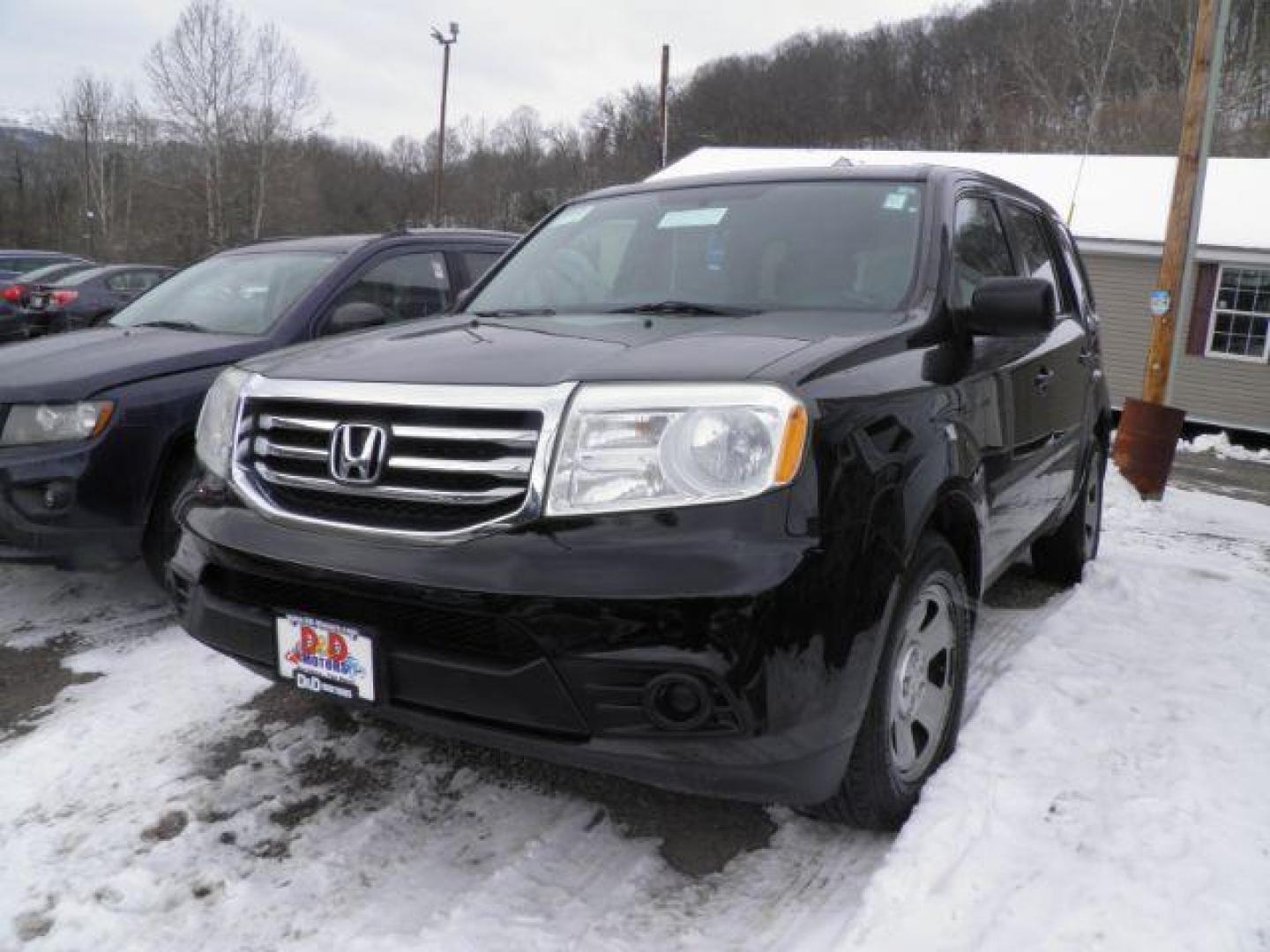 2014 BLACK Honda Pilot LX 4WD 5-Spd AT (5FNYF4H2XEB) with an 3.5L V6 engine, AT transmission, located at 19521 New George's Creek Rd SW, Barton, MD, 21521, (301) 463-2404, 39.524323, -79.017906 - Photo#0