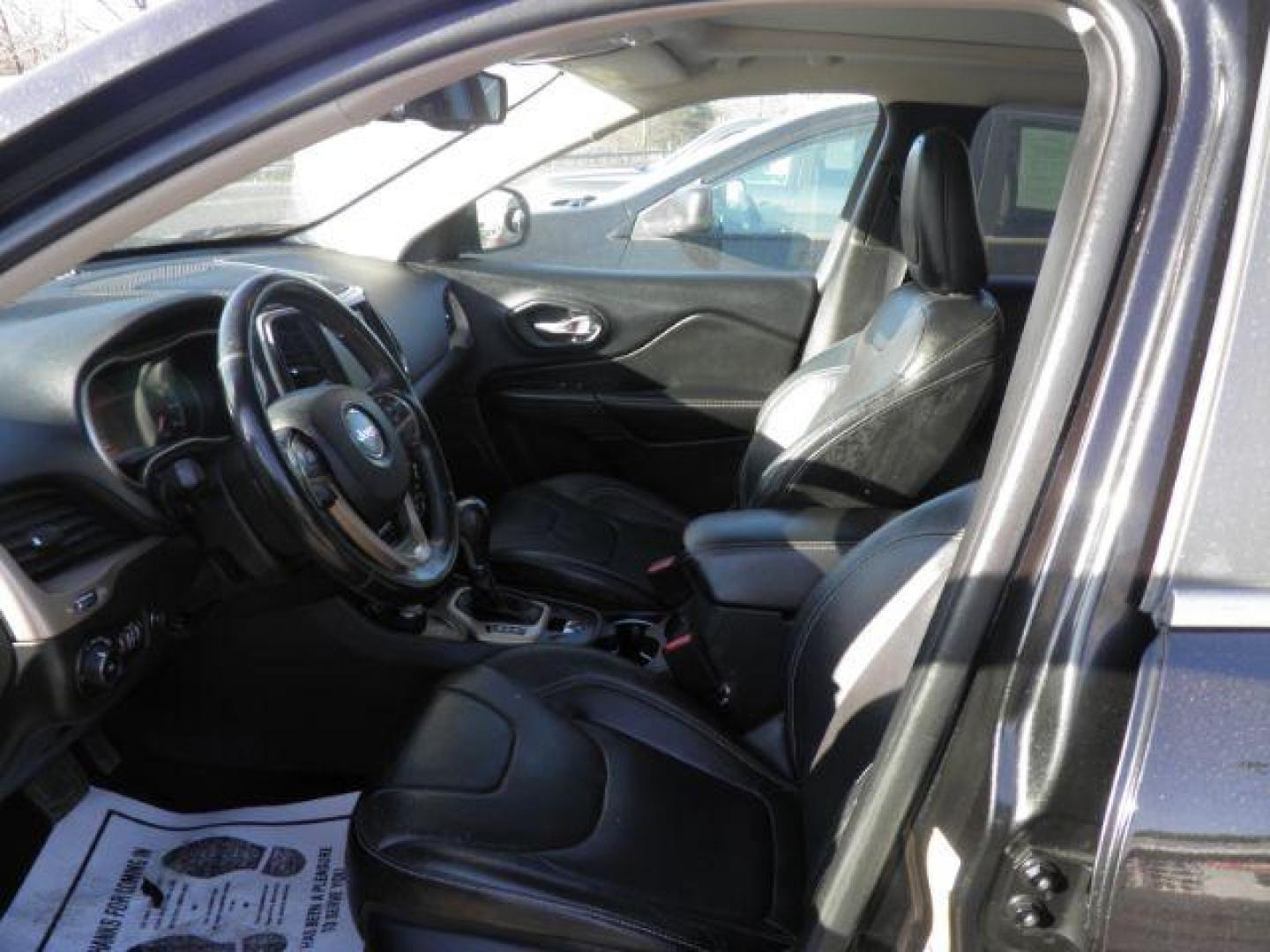 2014 BLACK Jeep Cherokee Limited 4WD (1C4PJMDS0EW) with an 3.2L V6 engine, AT transmission, located at 15520 McMullen Hwy SW, Belair, MD, 21502, (301) 729-3700, 39.581375, -78.846451 - Photo#1