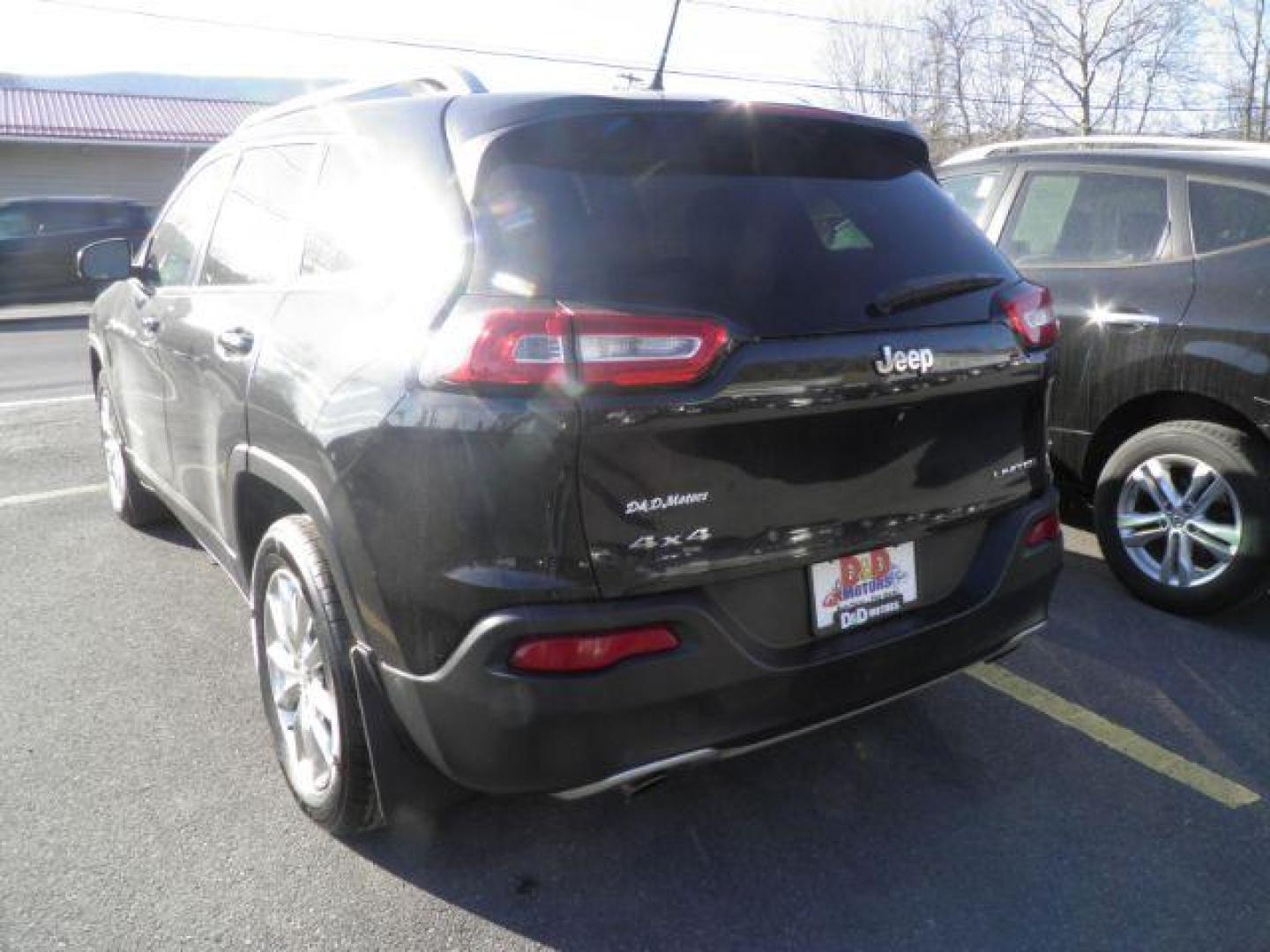2014 BLACK Jeep Cherokee Limited 4WD (1C4PJMDS0EW) with an 3.2L V6 engine, AT transmission, located at 15520 McMullen Hwy SW, Belair, MD, 21502, (301) 729-3700, 39.581375, -78.846451 - Photo#4