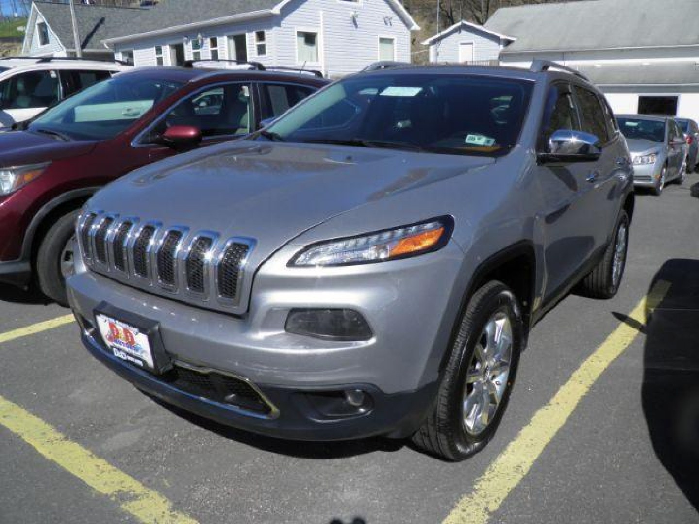 2014 SILVER Jeep Cherokee Limited (1C4PJMDB1EW) with an 3.6 V6 engine, located at 15520 McMullen Hwy SW, Belair, MD, 21502, (301) 729-3700, 39.581375, -78.846451 - Photo#0