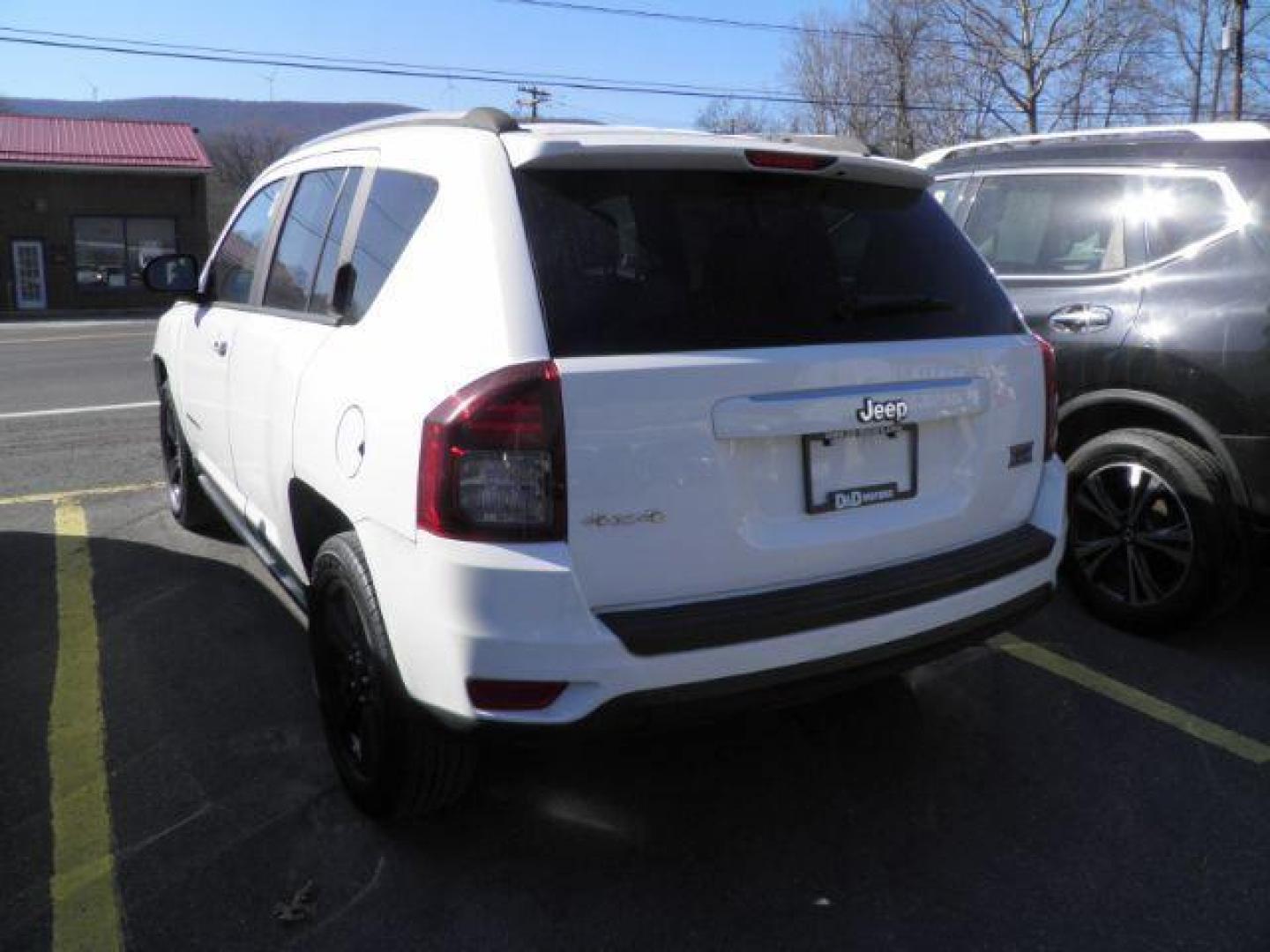 2014 WHITE Jeep Compass Sport (1C4NJDBB8ED) with an 2.4L L4 engine, AT transmission, located at 15520 McMullen Hwy SW, Belair, MD, 21502, (301) 729-3700, 39.581375, -78.846451 - Photo#5