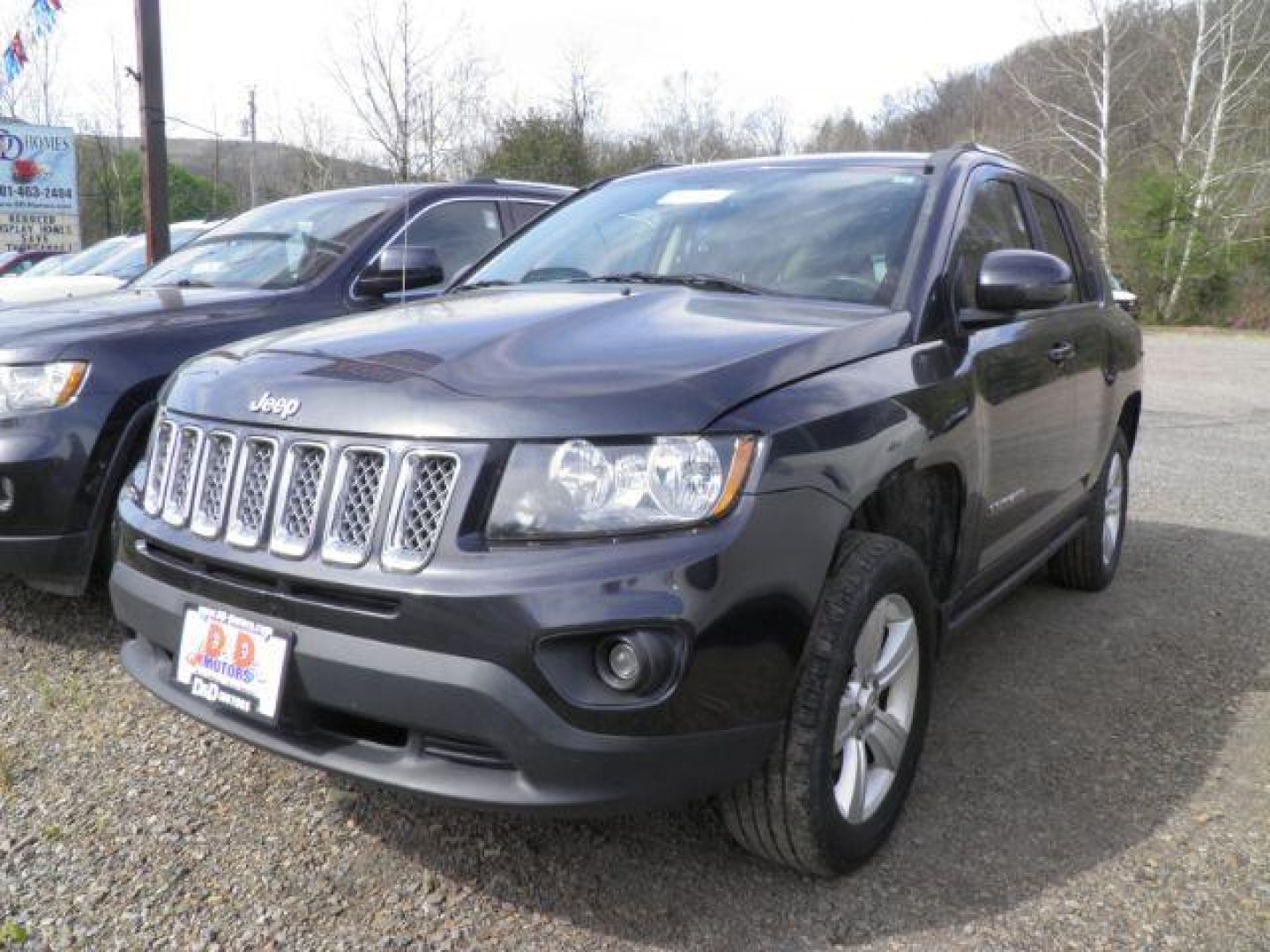 2014 GRAY Jeep Compass Latitude (1C4NJDEB8ED) with an 2.4L L4 engine, AT transmission, located at 19521 New George's Creek Rd SW, Barton, MD, 21521, (301) 463-2404, 39.524323, -79.017906 - Photo#0