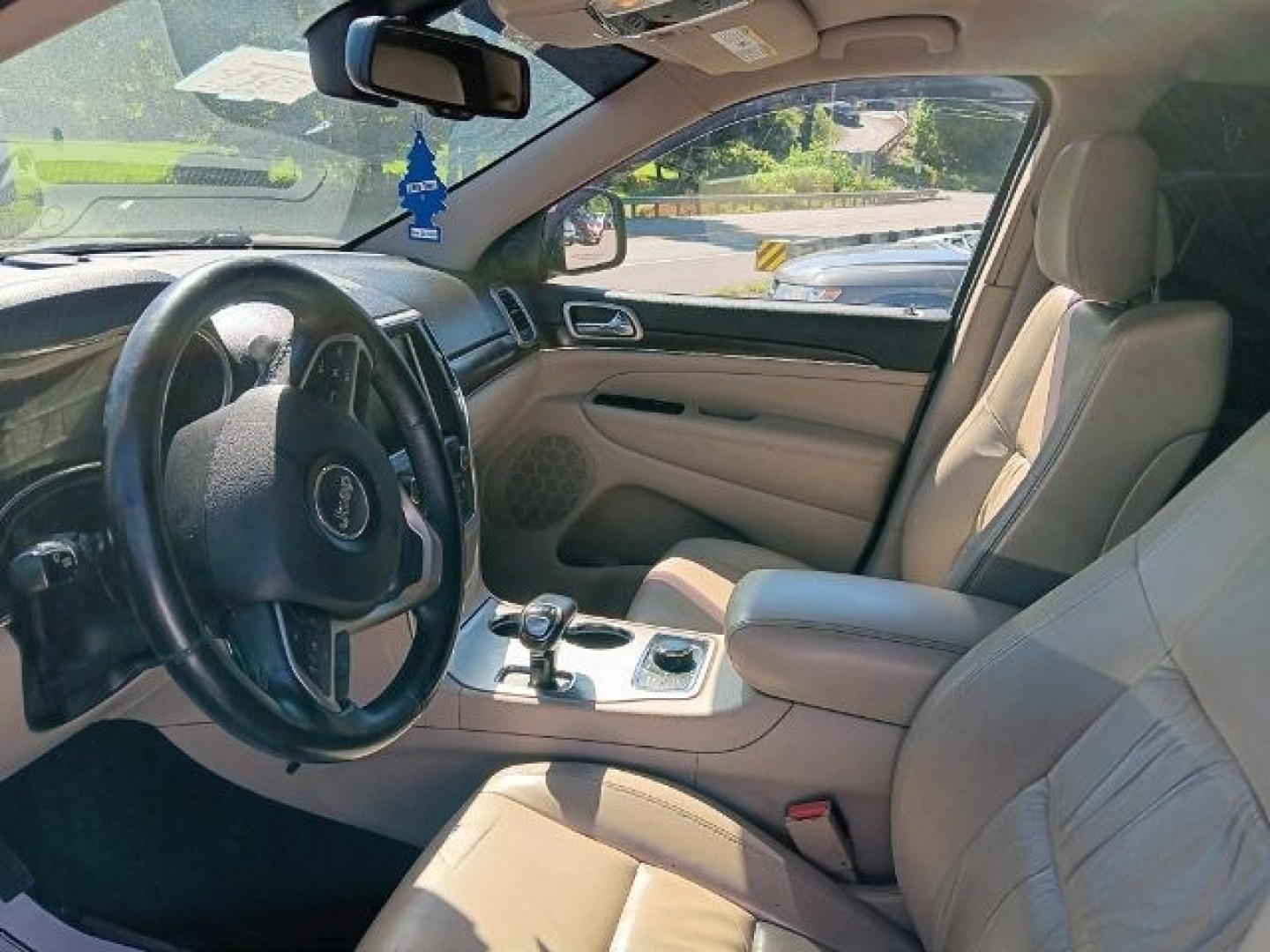2014 TAN Jeep Grand Cherokee Limited (1C4RJFBG2EC) with an 3.6L V6 engine, AT transmission, located at 19521 New George's Creek Rd SW, Barton, MD, 21521, (301) 463-2404, 39.524323, -79.017906- Photo#1