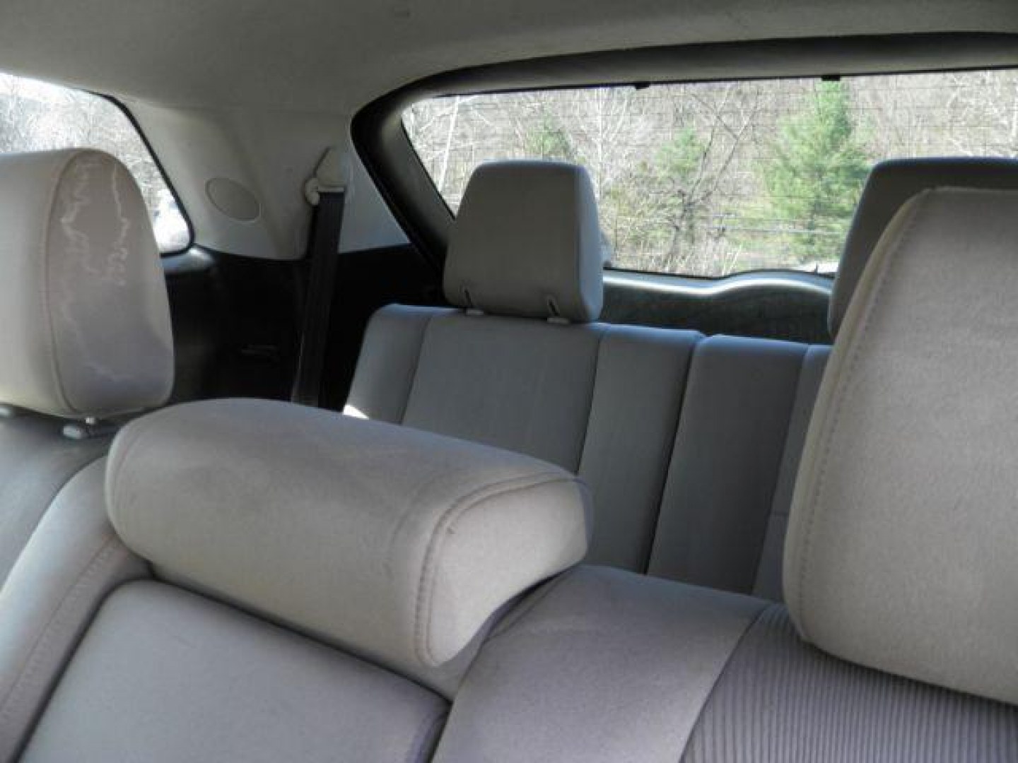 2014 WHITE Mazda CX-9 Sport (JM3TB3BV3E0) with an 3.7L V6 engine, AT transmission, located at 19521 New George's Creek Rd SW, Barton, MD, 21521, (301) 463-2404, 39.524323, -79.017906 - Photo#4