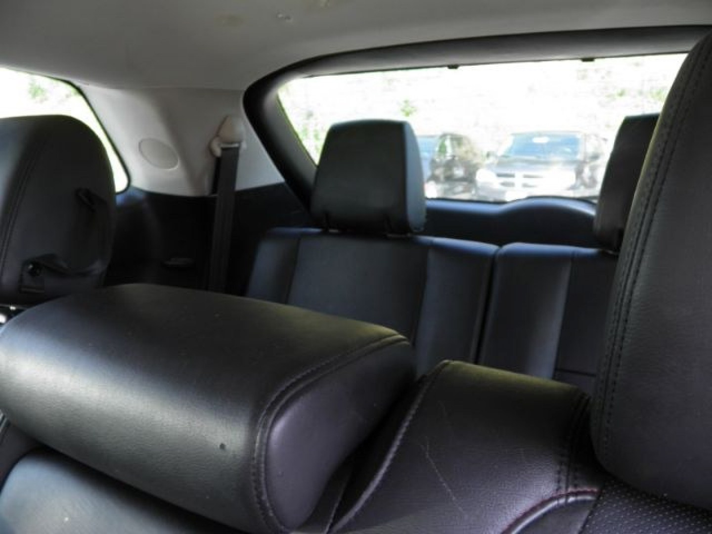 2014 SILVER Mazda CX-9 Touring (JM3TB3CV5E0) with an 3.7L V6 engine, AT transmission, located at 15520 McMullen Hwy SW, Belair, MD, 21502, (301) 729-3700, 39.581375, -78.846451- Photo#4