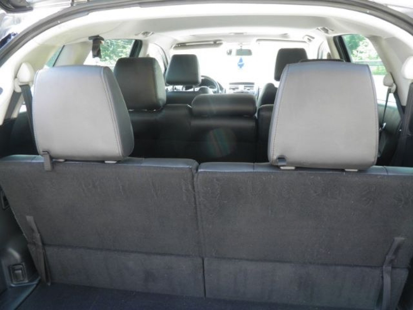 2014 SILVER Mazda CX-9 Touring (JM3TB3CV5E0) with an 3.7L V6 engine, AT transmission, located at 15520 McMullen Hwy SW, Belair, MD, 21502, (301) 729-3700, 39.581375, -78.846451- Photo#5