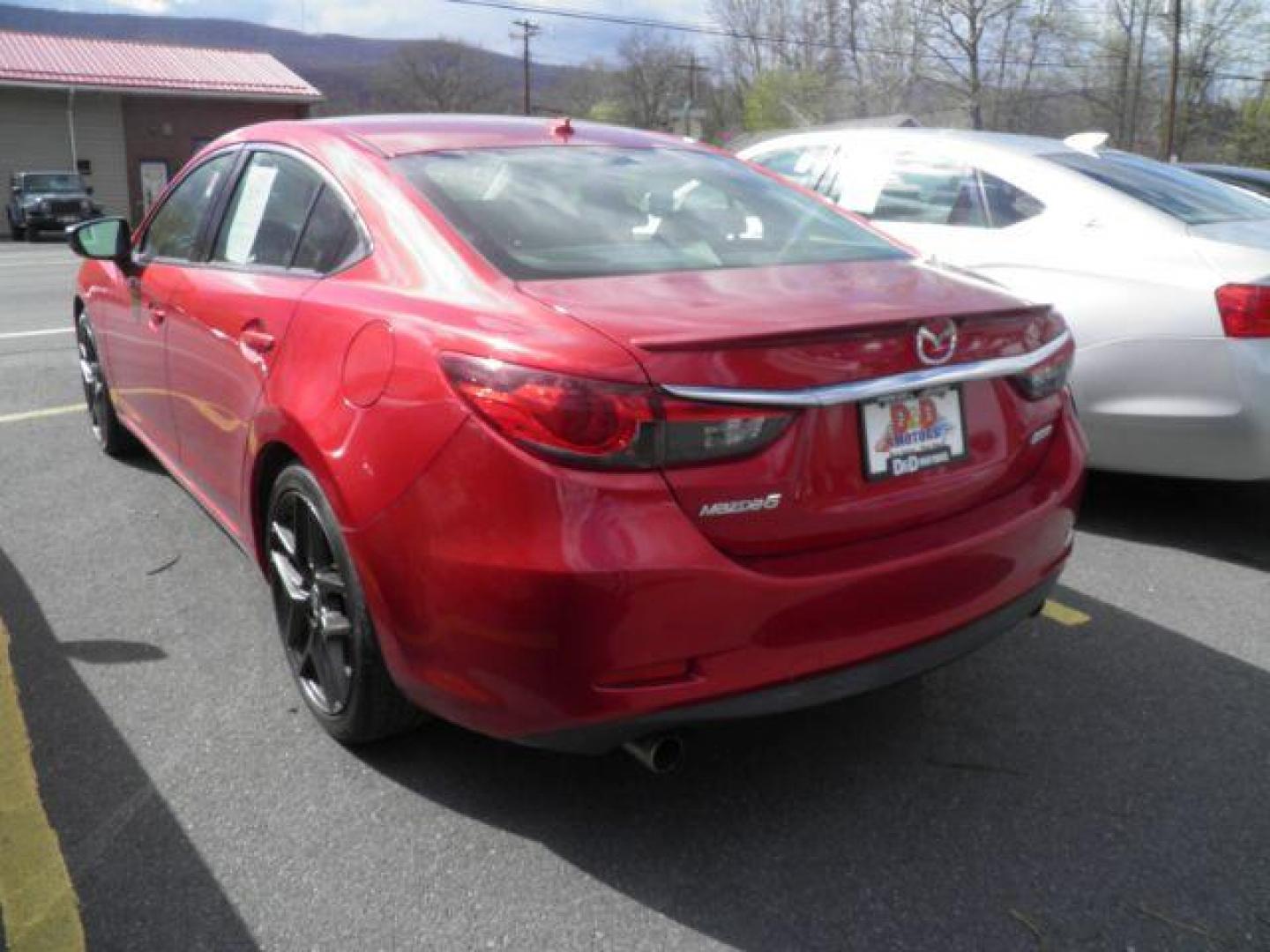 2014 RED Mazda Mazda6 i Grand Touring (JM1GJ1W63E1) with an 2.5l L4 engine, AT transmission, located at 15520 McMullen Hwy SW, Belair, MD, 21502, (301) 729-3700, 39.581375, -78.846451 - Photo#4