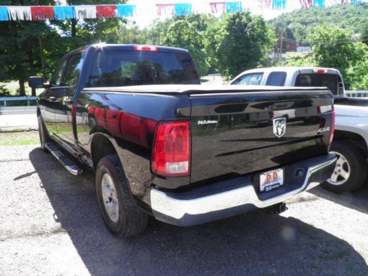 2014 BLACK RAM 1500 Tradesman Crew Cab LWB 4WD (1C6RR7ST9ES) with an 5.7 V8 engine, AT transmission, located at 19521 New George's Creek Rd SW, Barton, MD, 21521, (301) 463-2404, 39.524323, -79.017906 - Photo#4