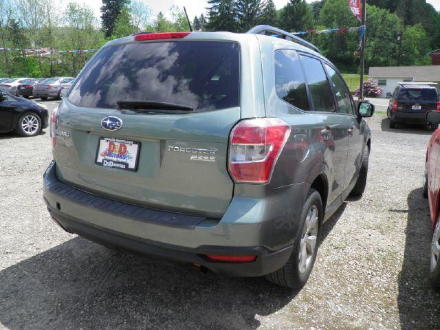 2014 GREEN Subaru Forester 2.5i Premium (JF2SJAEC4EH) with an 2.5 L4 engine, CVT transmission, located at 19521 New George's Creek Rd SW, Barton, MD, 21521, (301) 463-2404, 39.524323, -79.017906- Photo#5