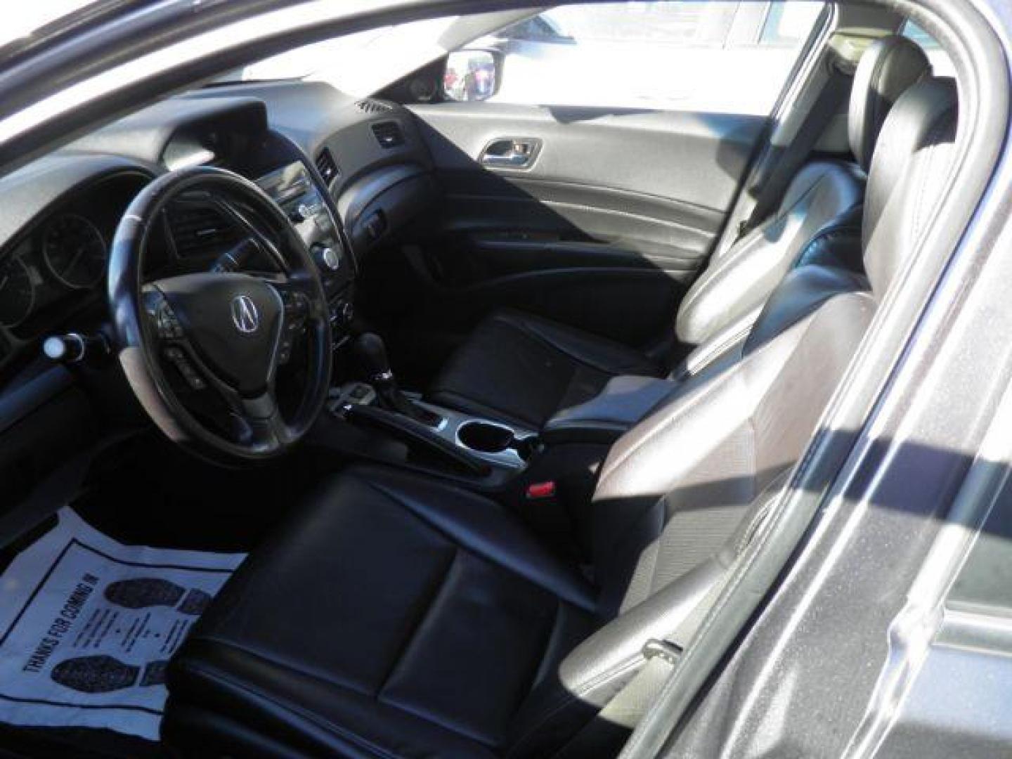 2015 GRAY ACURA ILX 5-Spd AT w/ Premium Package (19VDE1F58FE) with an 2.0L L4 engine, AT transmission, located at 15520 McMullen Hwy SW, Belair, MD, 21502, (301) 729-3700, 39.581375, -78.846451 - Photo#1