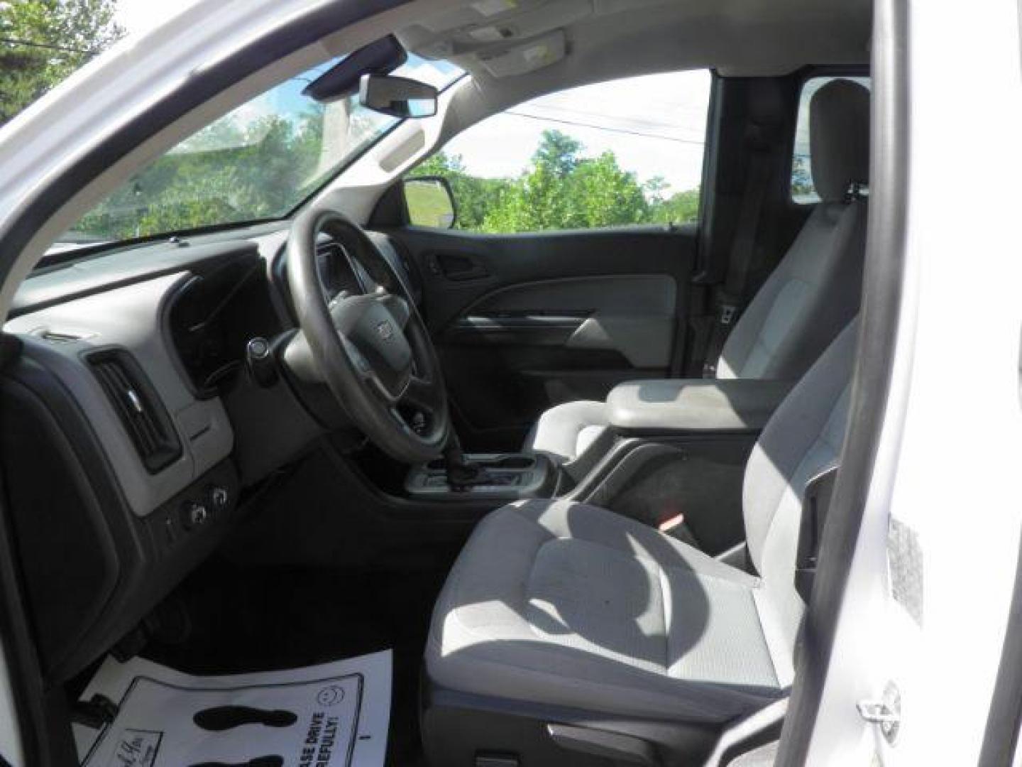 2015 White Chevrolet Colorado WT (1GCHTAEA2F1) with an 2.5L I4 engine, AT transmission, located at 15520 McMullen Hwy SW, Belair, MD, 21502, (301) 729-3700, 39.581375, -78.846451 - Photo#1