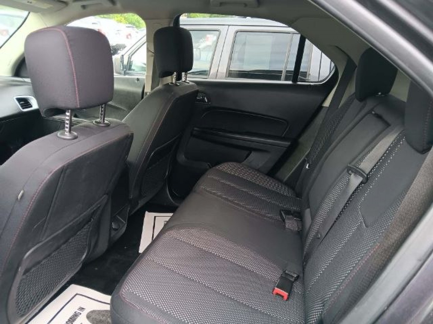 2015 GRAY Chevrolet EQUINOX 1LT AWD (2GNFLFE38F6) with an 3.6L V6 engine, AT transmission, located at 15520 McMullen Hwy SW, Belair, MD, 21502, (301) 729-3700, 39.581375, -78.846451- Photo#2
