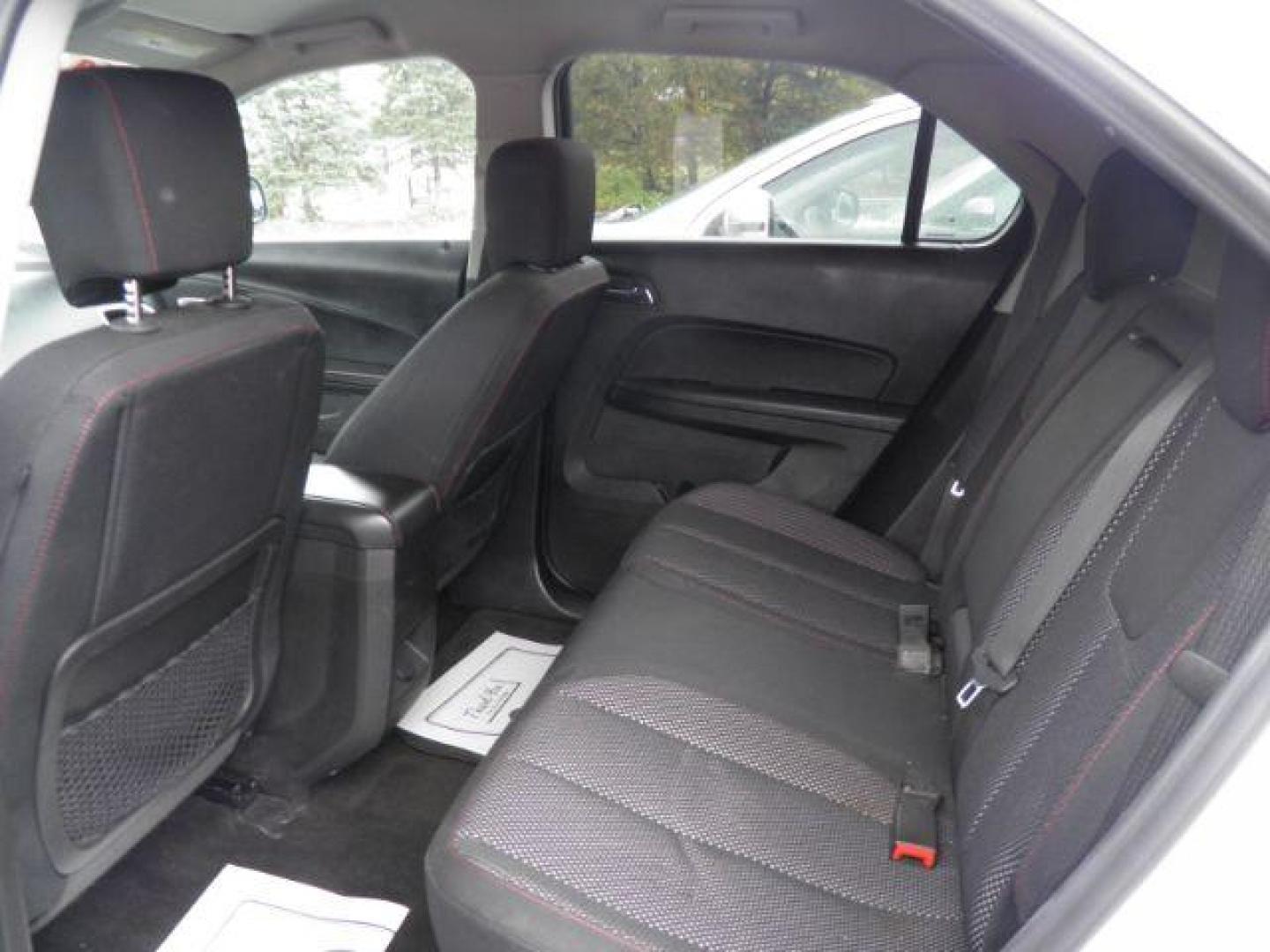 2015 White Chevrolet Equinox 1LT (2GNFLFEK3F6) with an 3.6L V6 engine, AT transmission, located at 15520 McMullen Hwy SW, Belair, MD, 21502, (301) 729-3700, 39.581375, -78.846451 - Photo#3