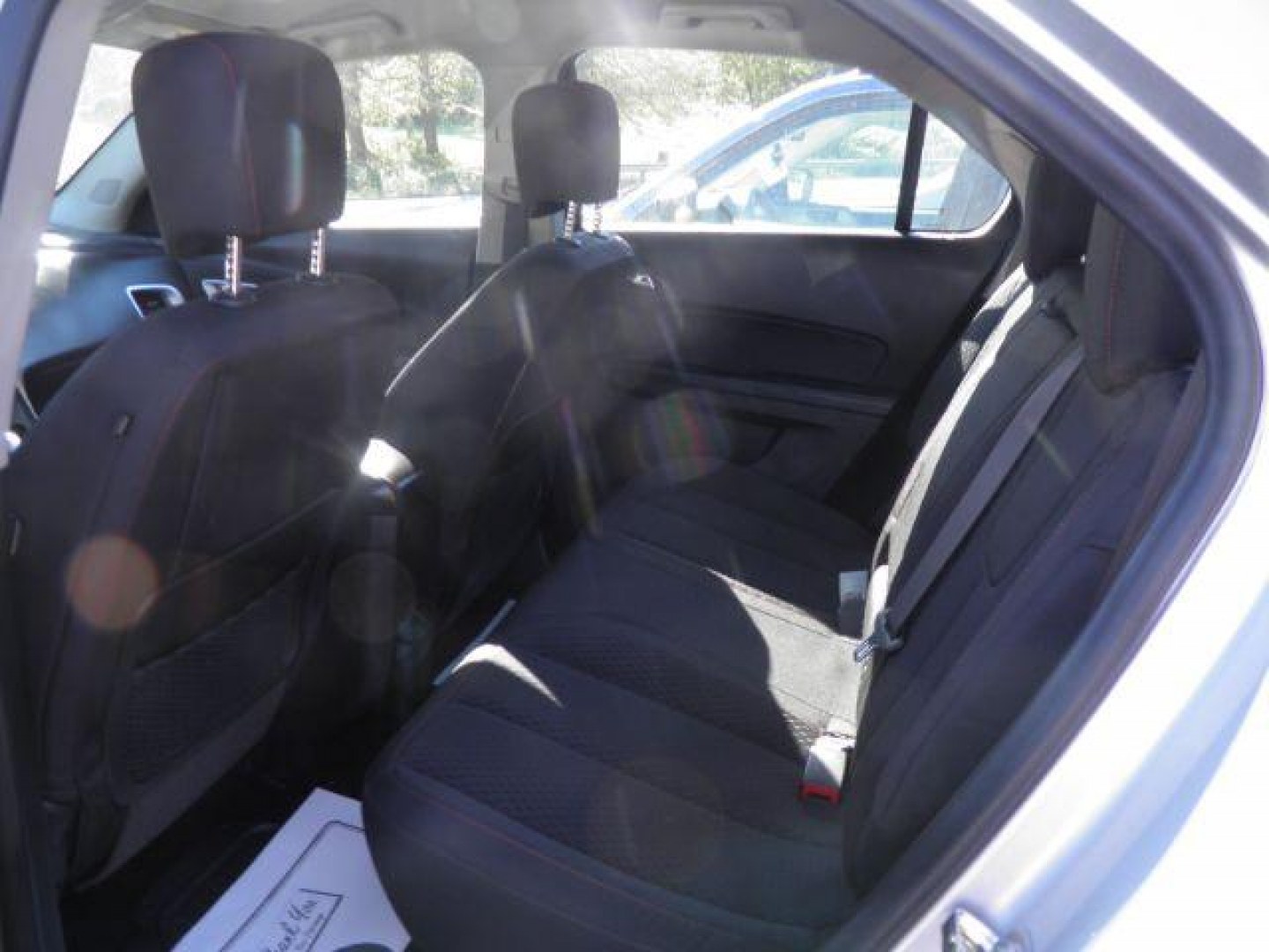 2015 SILVER Chevrolet Equinox LS (1GNFLEEK4FZ) with an 2.4L L4 engine, AT transmission, located at 19521 New George's Creek Rd SW, Barton, MD, 21521, (301) 463-2404, 39.524323, -79.017906 - Photo#3