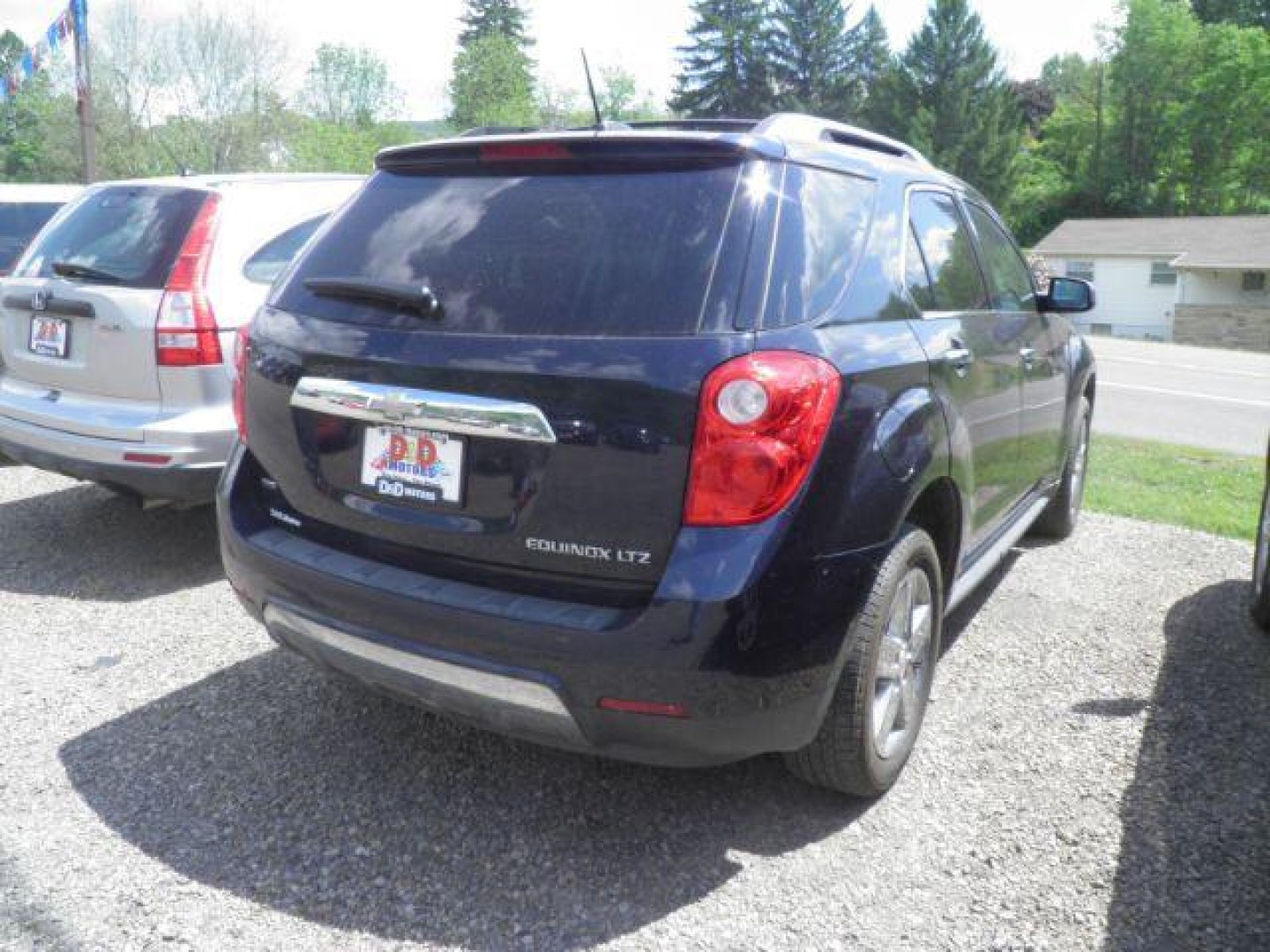 2015 BLUE Chevrolet Equinox LTZ (2GNFLHEK6F6) with an 3.6L V6 engine, AT transmission, located at 15520 McMullen Hwy SW, Belair, MD, 21502, (301) 729-3700, 39.581375, -78.846451 - Photo#5