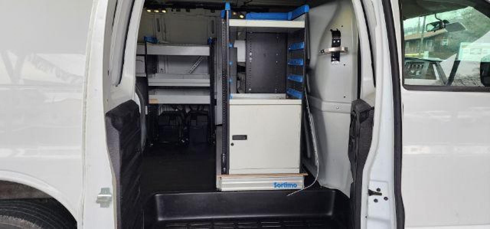 2015 WHITE /Medium Pewter, premium cloth Chevrolet Express CARGO VAN (1GCWGFCF6F1) with an 4.8L V8 FFV engine, AT transmission, located at 19521 New George's Creek Rd SW, Barton, MD, 21521, (301) 463-2404, 39.524323, -79.017906 - FOR A BETTER PRICE CALL PAUL AT 301-268-8150 - Photo#12
