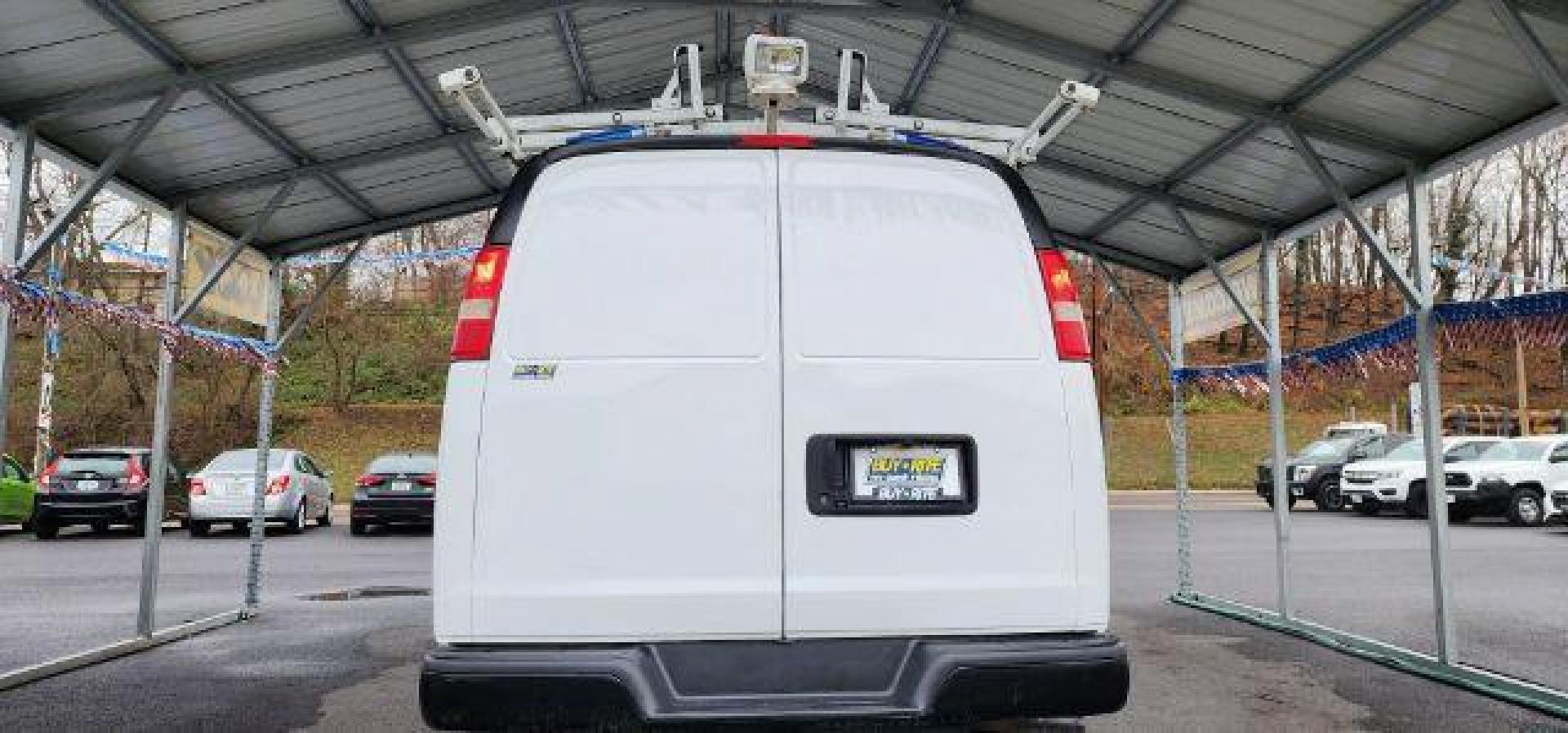 2015 WHITE /Medium Pewter, premium cloth Chevrolet Express CARGO VAN (1GCWGFCF6F1) with an 4.8L V8 FFV engine, AT transmission, located at 19521 New George's Creek Rd SW, Barton, MD, 21521, (301) 463-2404, 39.524323, -79.017906 - FOR A BETTER PRICE CALL PAUL AT 301-268-8150 - Photo#8