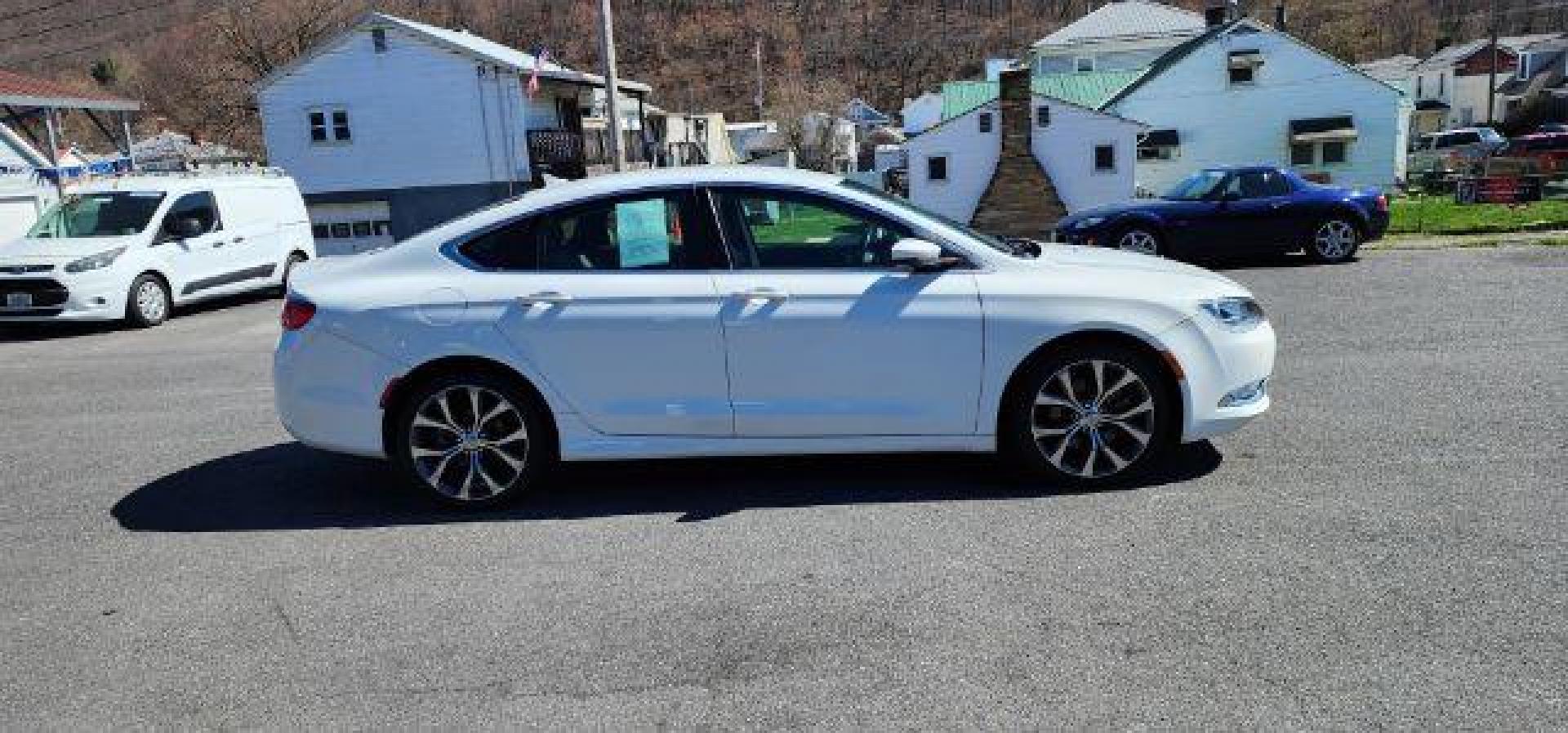 2015 White /Black Chrysler 200 C (1C3CCCCB4FN) with an 2.4L I4 engine, AT transmission, located at 15520 McMullen Hwy SW, Belair, MD, 21502, (301) 729-3700, 39.581375, -78.846451 - FOR A BETTER PRICE CALL PAUL AT 301-268-8150 - Photo#12