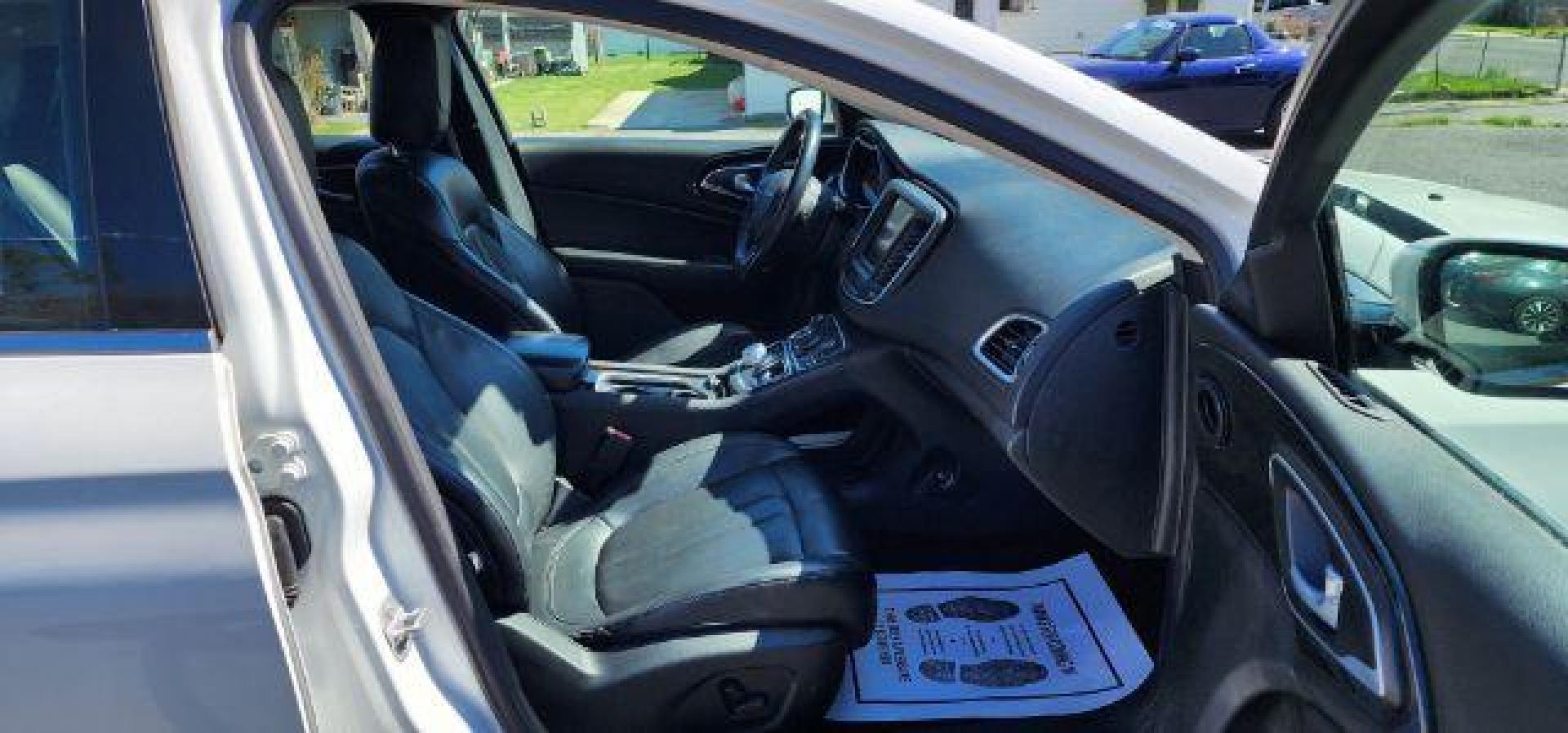 2015 White /Black Chrysler 200 C (1C3CCCCB4FN) with an 2.4L I4 engine, AT transmission, located at 15520 McMullen Hwy SW, Belair, MD, 21502, (301) 729-3700, 39.581375, -78.846451 - FOR A BETTER PRICE CALL PAUL AT 301-268-8150 - Photo#14