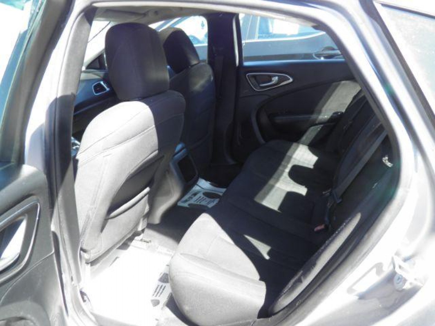 2015 GRAY Chrysler 200 Limited (1C3CCCAB0FN) with an 2.4L L4 engine, AT transmission, located at 19521 New George's Creek Rd SW, Barton, MD, 21521, (301) 463-2404, 39.524323, -79.017906- Photo#3
