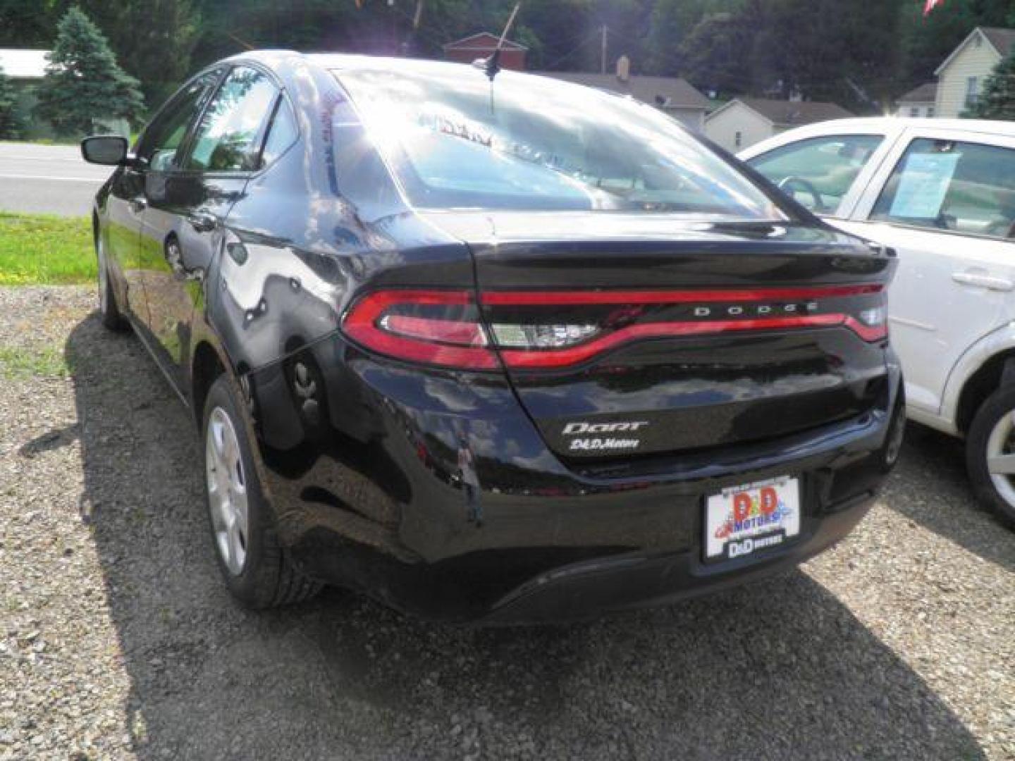 2015 Black Dodge Dart SE (1C3CDFAA9FD) with an 2.4L I4 engine, located at 19521 New George's Creek Rd SW, Barton, MD, 21521, (301) 463-2404, 39.524323, -79.017906 - Photo#4