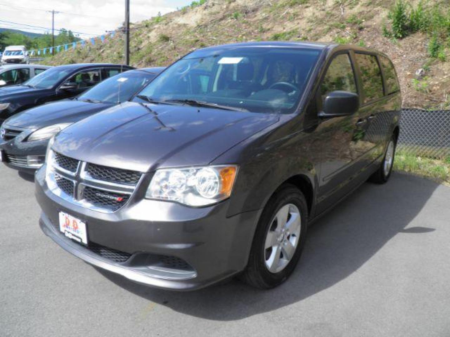 2015 GRAY Dodge Grand Caravan SE (2C4RDGBG0FR) with an 3.6l V6 engine, AT transmission, located at 15520 McMullen Hwy SW, Belair, MD, 21502, (301) 729-3700, 39.581375, -78.846451 - Photo#0