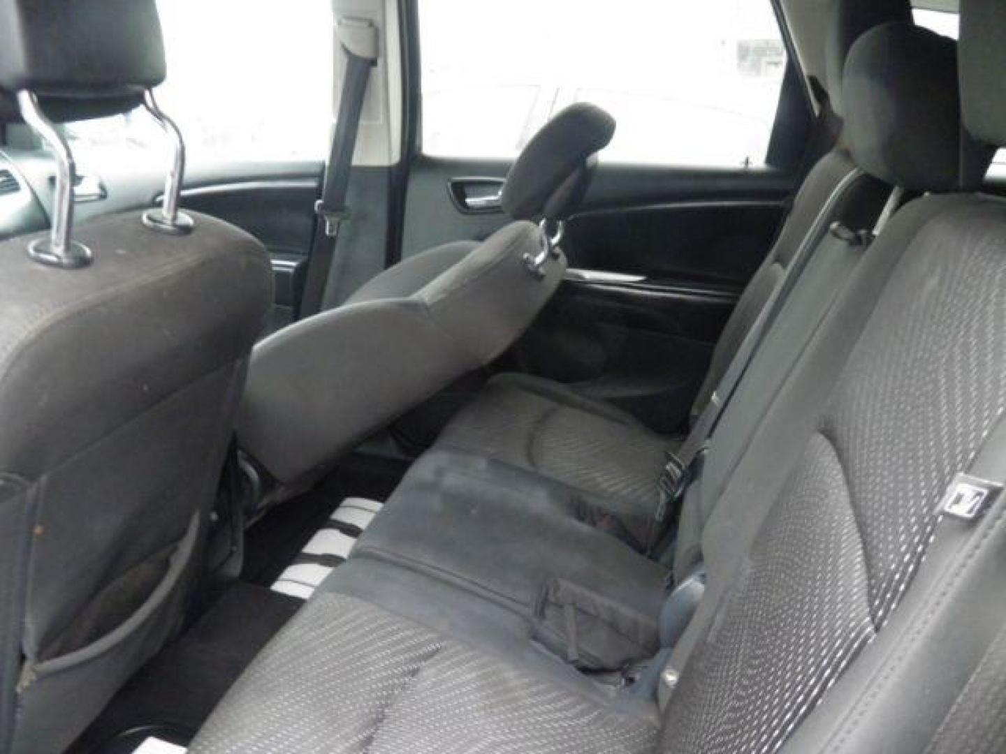 2015 Silver Dodge Journey SXT AWD (3C4PDDBG2FT) with an 3.6L V6 engine, AT transmission, located at 15520 McMullen Hwy SW, Belair, MD, 21502, (301) 729-3700, 39.581375, -78.846451 - Photo#3