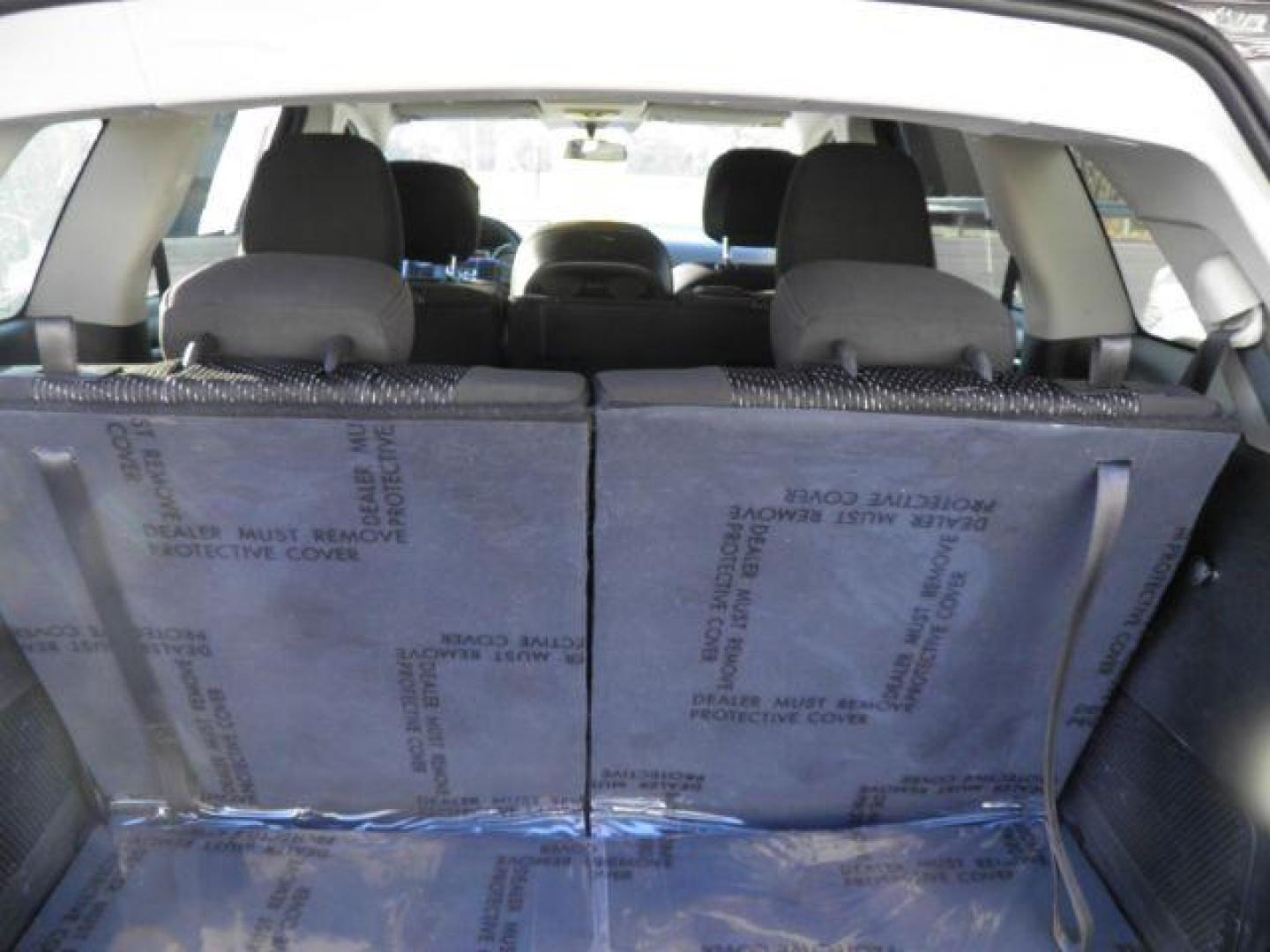 2015 Gray Dodge Journey SE (3C4PDDAG6FT) with an 3.6L V6 engine, AT transmission, located at 15520 McMullen Hwy SW, Belair, MD, 21502, (301) 729-3700, 39.581375, -78.846451 - Photo#5