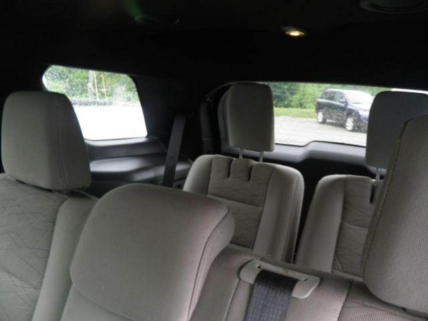 2015 SILVER Ford Explorer BASE (1FM5K8B83FG) with an 3.6L V6 engine, AT transmission, located at 19521 New George's Creek Rd SW, Barton, MD, 21521, (301) 463-2404, 39.524323, -79.017906 - Photo#3