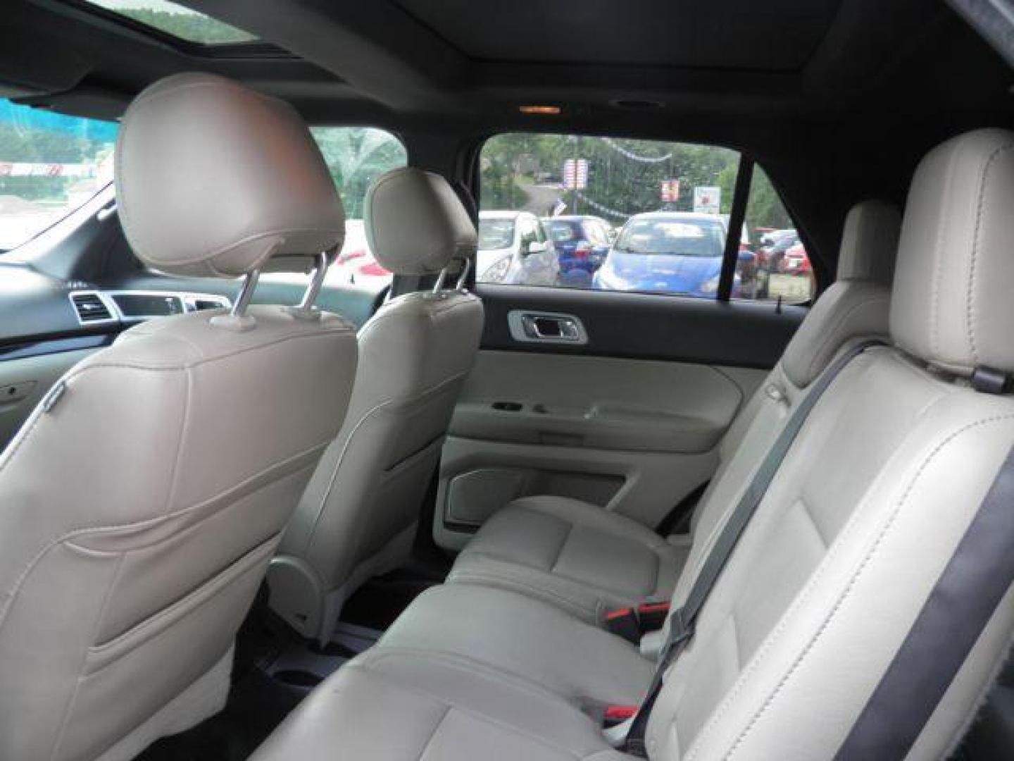 2015 Brown Ford Explorer Limited (1FM5K8F83FG) with an 3.5L V6 engine, AT transmission, located at 15520 McMullen Hwy SW, Belair, MD, 21502, (301) 729-3700, 39.581375, -78.846451 - Photo#3