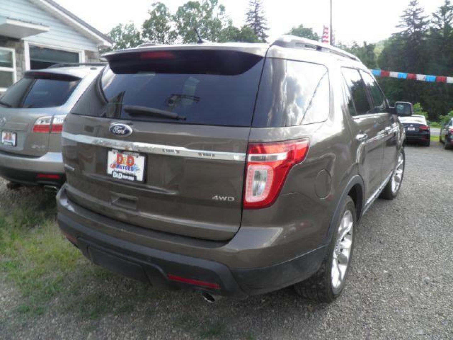 2015 Brown Ford Explorer Limited (1FM5K8F83FG) with an 3.5L V6 engine, AT transmission, located at 15520 McMullen Hwy SW, Belair, MD, 21502, (301) 729-3700, 39.581375, -78.846451 - Photo#6