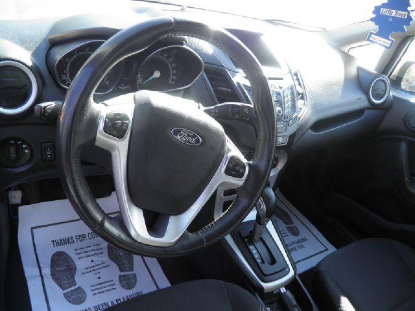 2015 Silver Ford Fiesta SE Sedan (3FADP4BJ6FM) with an 1.6L I4 engine, AT transmission, located at 19521 New George's Creek Rd SW, Barton, MD, 21521, (301) 463-2404, 39.524323, -79.017906 - Photo#2