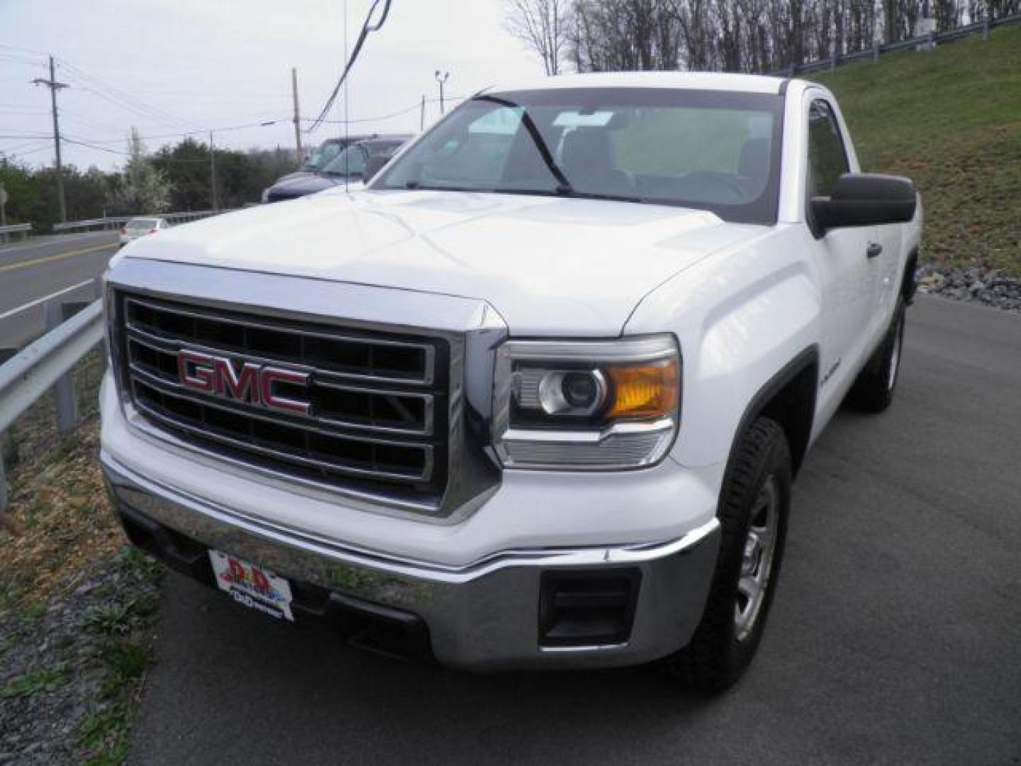 2015 White GMC Sierra 1500 Base Long Box 2WD (1GTN1TEC5FZ) with an 5.3L V8 engine, AT transmission, located at 19521 New George's Creek Rd SW, Barton, MD, 21521, (301) 463-2404, 39.524323, -79.017906 - Photo#0