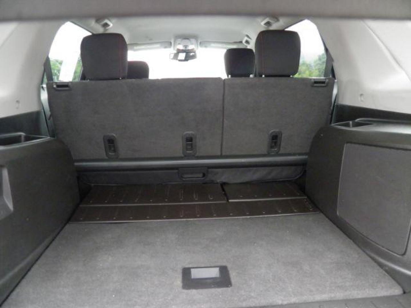 2015 Gray GMC Terrain SLE1 AWD (2GKFLVEK6F6) with an 2.4L I4 engine, AT transmission, located at 15520 McMullen Hwy SW, Belair, MD, 21502, (301) 729-3700, 39.581375, -78.846451 - Photo#4