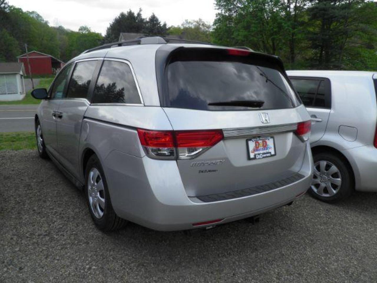 2015 SILVER Honda Odyssey LX (5FNRL5H25FB) with an 3.5L V6 engine, AT transmission, located at 15520 McMullen Hwy SW, Belair, MD, 21502, (301) 729-3700, 39.581375, -78.846451 - Photo#5