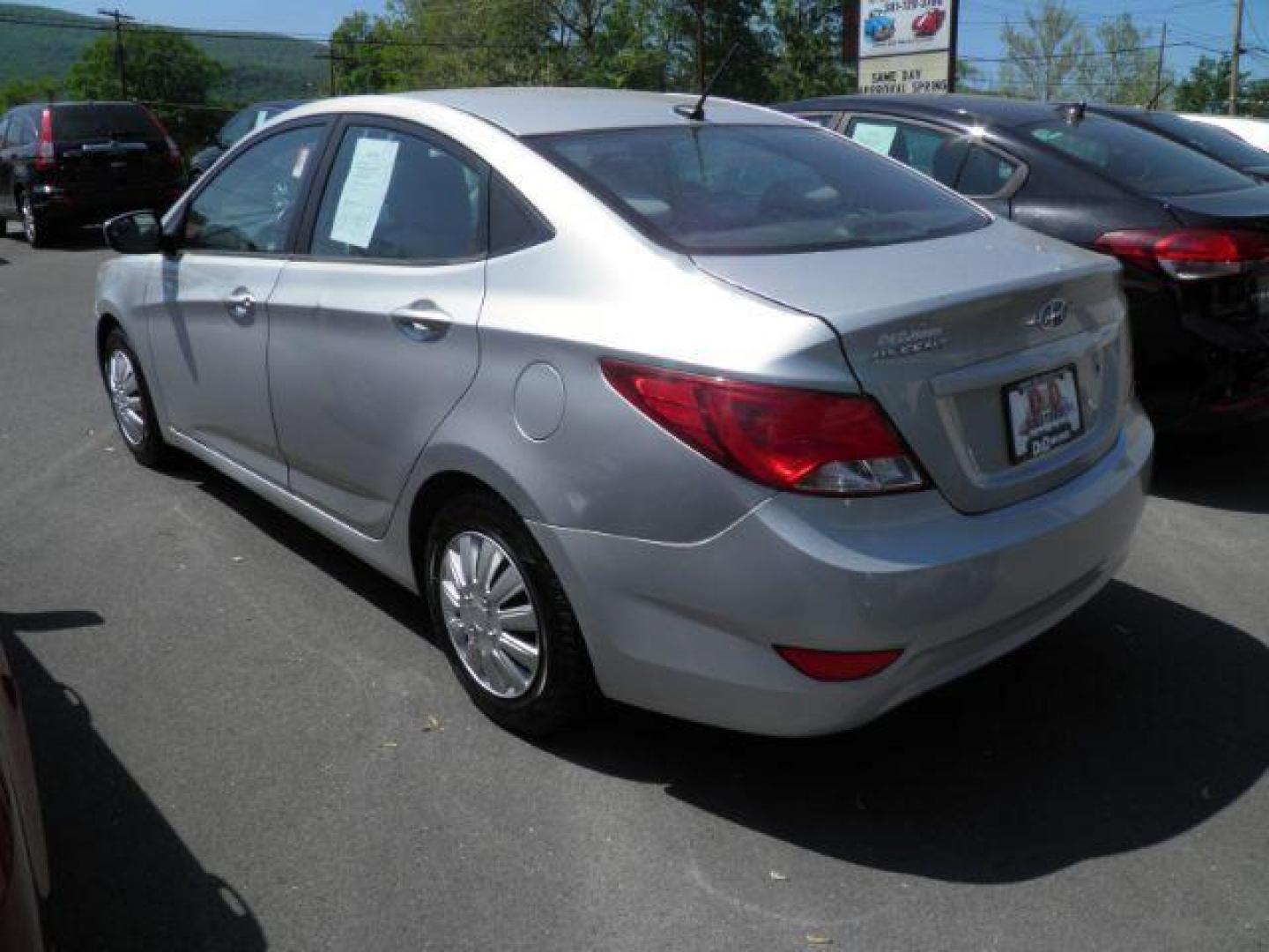 2015 SILVER Hyundai Accent GLS (KMHCT4AEXFU) with an 1.6l L4 engine, AT transmission, located at 15520 McMullen Hwy SW, Belair, MD, 21502, (301) 729-3700, 39.581375, -78.846451 - Photo#3
