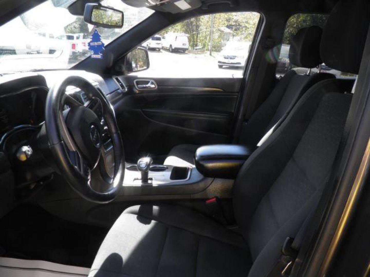 2015 GRAY Jeep Grand Cherokee Laredo (1C4RJFAG9FC) with an 3.6L V6 engine, located at 19521 New George's Creek Rd SW, Barton, MD, 21521, (301) 463-2404, 39.524323, -79.017906 - Photo#1