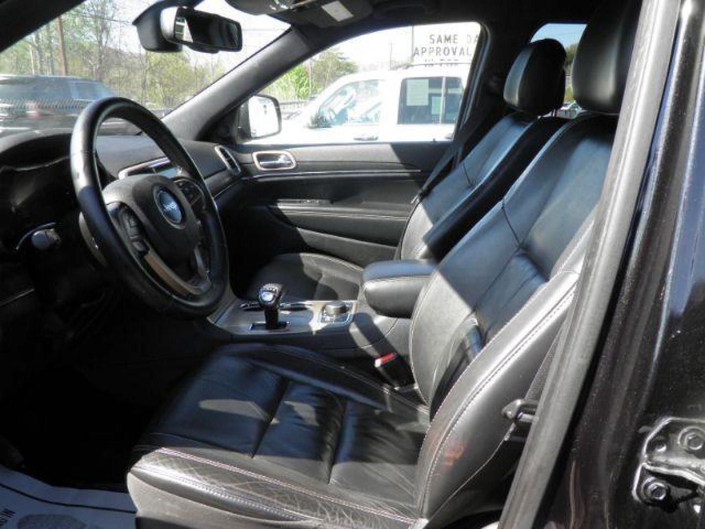 2015 BLACK Jeep Grand Cherokee Limited (1C4RJFBG2FC) with an 3.6L V6 engine, located at 15520 McMullen Hwy SW, Belair, MD, 21502, (301) 729-3700, 39.581375, -78.846451 - Photo#1