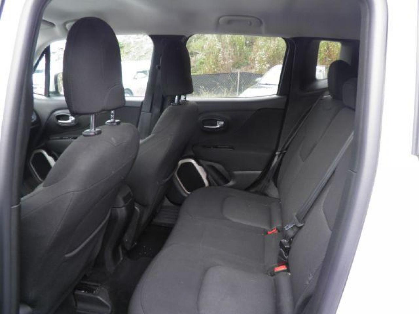 2015 White Jeep Renegade Latitude (ZACCJBBT0FP) with an 2.4L I4 engine, AT transmission, located at 15520 McMullen Hwy SW, Belair, MD, 21502, (301) 729-3700, 39.581375, -78.846451 - Photo#3