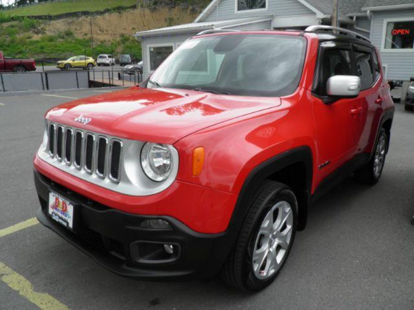 2015 RED Jeep Renegade Limited (ZACCJBDT8FP) with an 2.4L L4 engine, located at 15520 McMullen Hwy SW, Belair, MD, 21502, (301) 729-3700, 39.581375, -78.846451- Photo#0