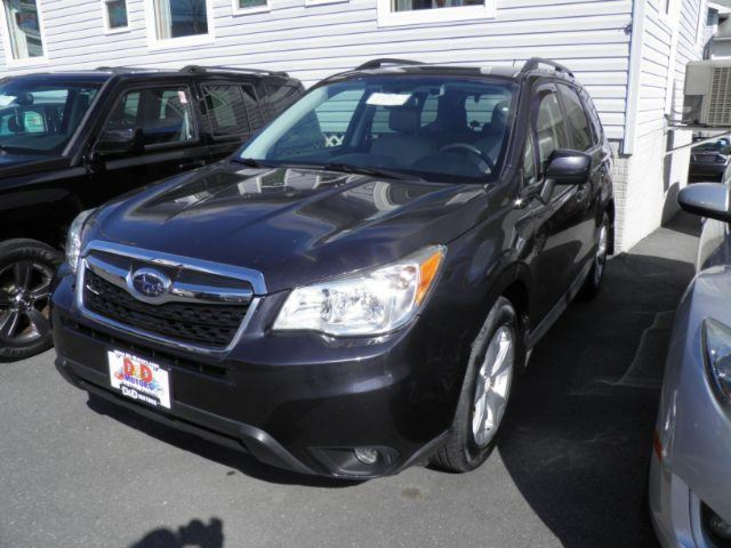 2015 Gray Subaru Forester 2.5i Limited (JF2SJARC5FH) with an 2.5L H4 engine, AT transmission, located at 15520 McMullen Hwy SW, Belair, MD, 21502, (301) 729-3700, 39.581375, -78.846451 - Photo#0