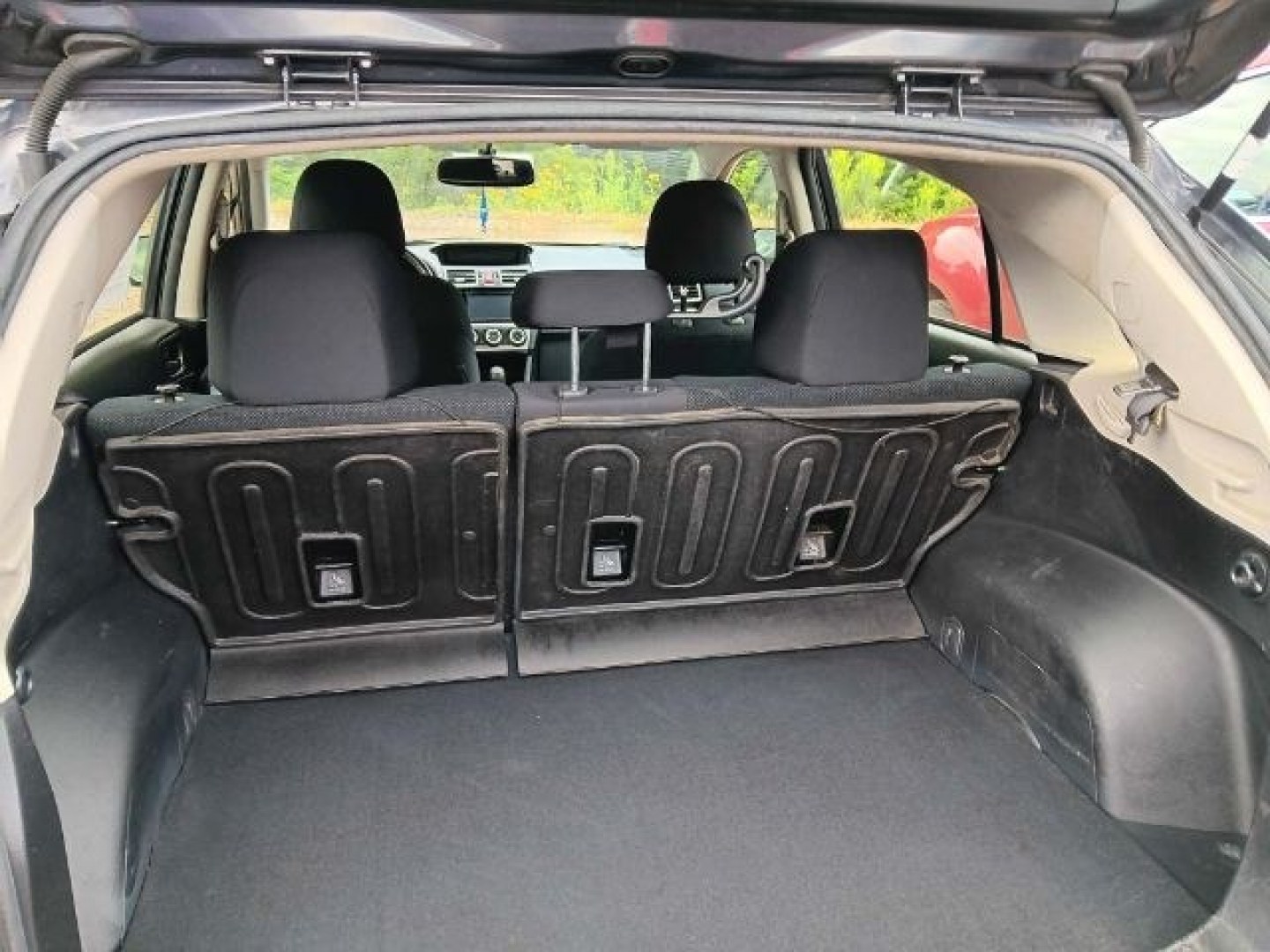 2015 GRAY Subaru Impreza 2.0i Premium (JF1GPAC68FH) with an 2.4L L4 engine, CVT transmission, located at 19521 New George's Creek Rd SW, Barton, MD, 21521, (301) 463-2404, 39.524323, -79.017906- Photo#3