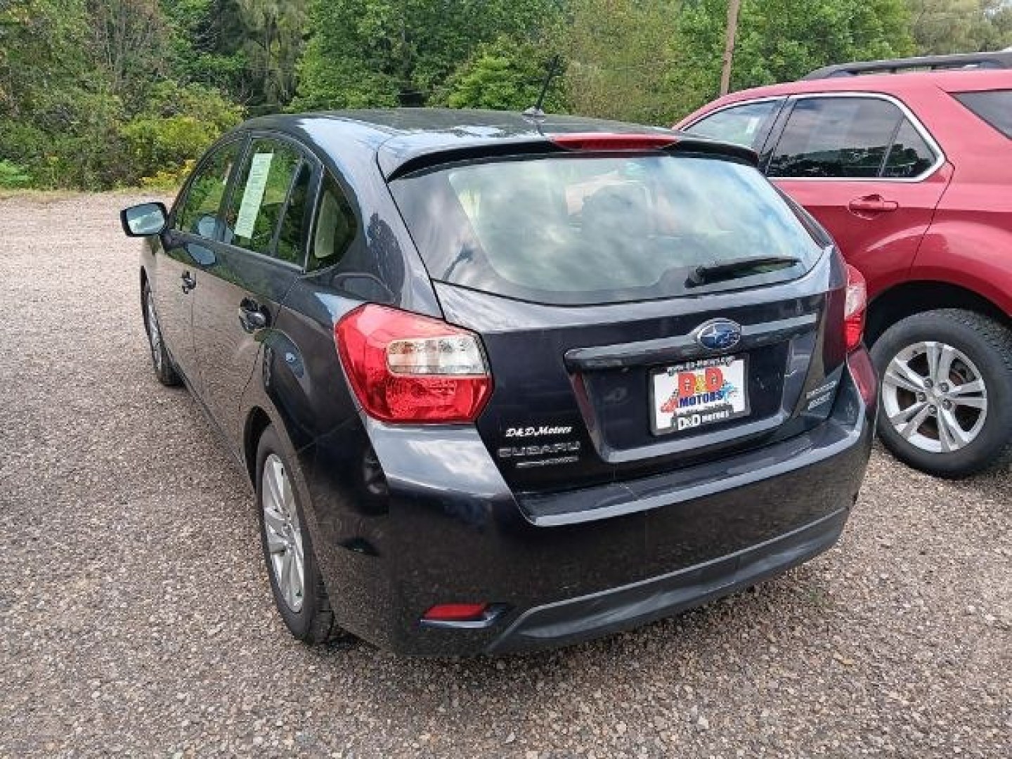2015 GRAY Subaru Impreza 2.0i Premium (JF1GPAC68FH) with an 2.4L L4 engine, CVT transmission, located at 19521 New George's Creek Rd SW, Barton, MD, 21521, (301) 463-2404, 39.524323, -79.017906- Photo#4