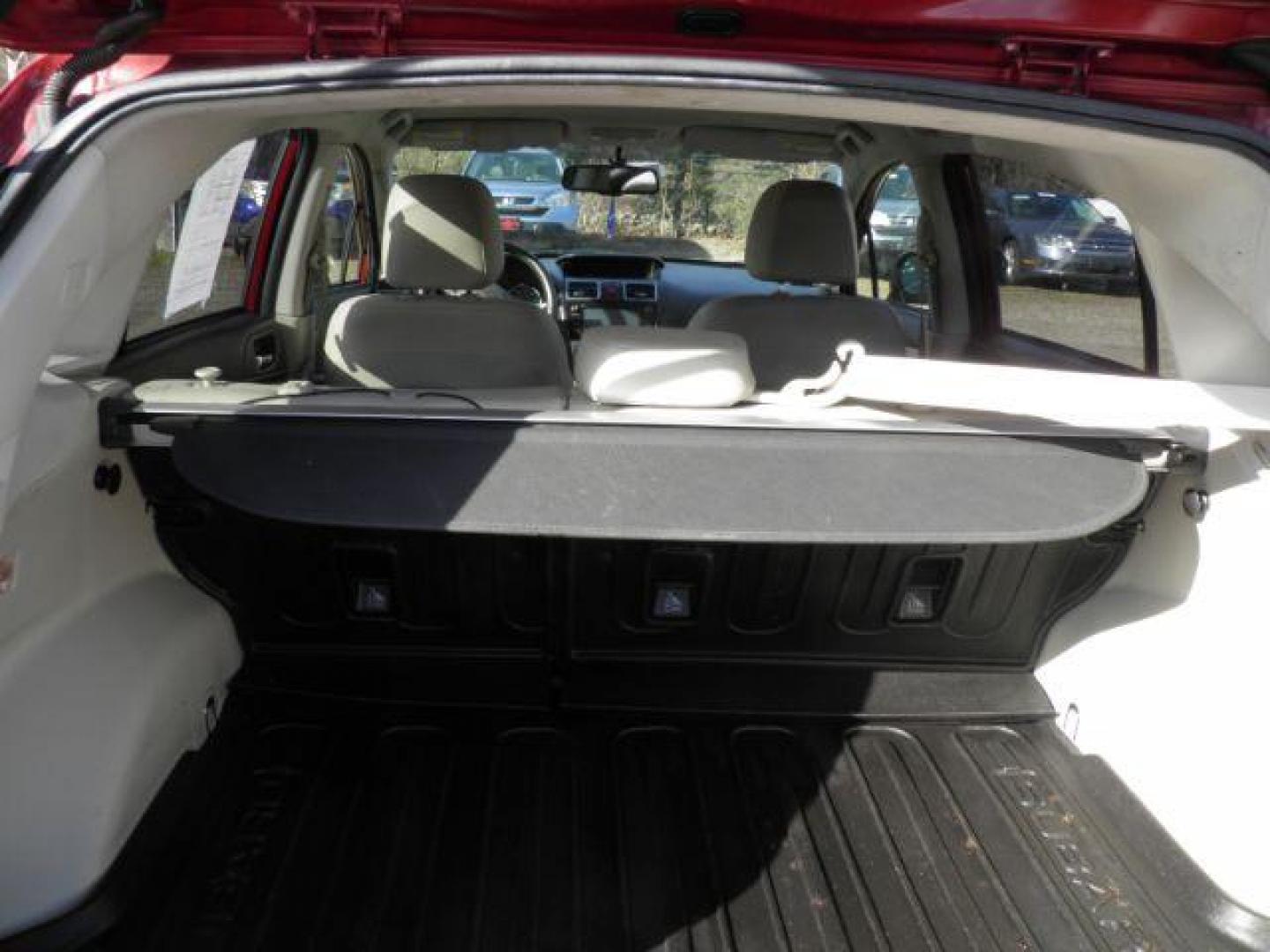 2015 RED Subaru XV Crosstrek 2.0i Limited (JF2GPAMC7F8) with an 2.4L L4 engine, CVT transmission, located at 19521 New George's Creek Rd SW, Barton, MD, 21521, (301) 463-2404, 39.524323, -79.017906 - Photo#4