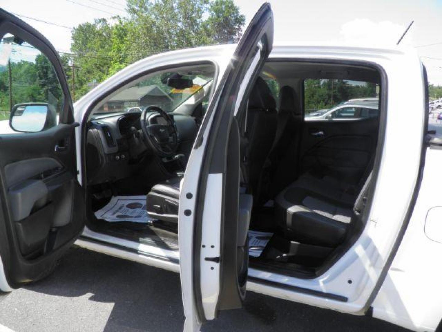 2016 White Chevrolet Colorado Z71 (1GCGTDE37G1) with an 3.6L V6 engine, AT transmission, located at 15520 McMullen Hwy SW, Belair, MD, 21502, (301) 729-3700, 39.581375, -78.846451 - Photo#2