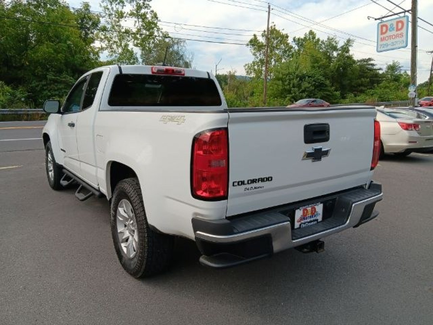 2016 WHITE Chevrolet Colorado Work Truck Ext. Cab 4WD (1GCHTBEA1G1) with an 2.5 L4 engine, AT transmission, located at 15520 McMullen Hwy SW, Belair, MD, 21502, (301) 729-3700, 39.581375, -78.846451- Photo#2