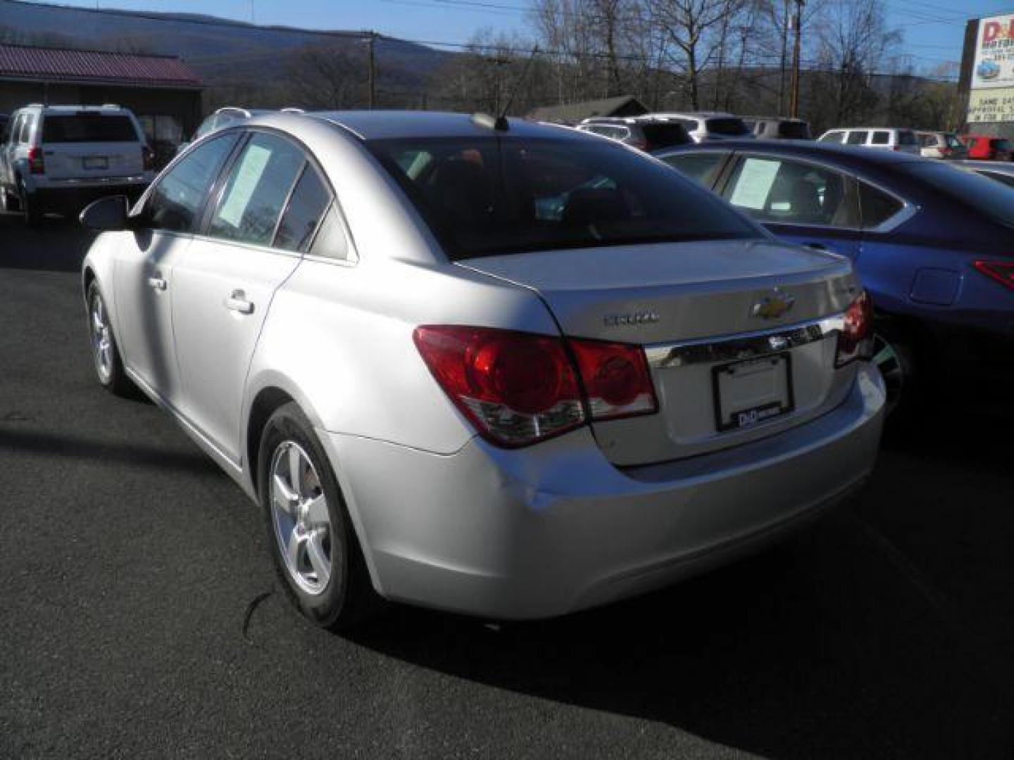 2016 Silver Chevrolet Cruze Limited 1LT Auto (1G1PE5SB6G7) with an 1.4L I4 engine, AT transmission, located at 15520 McMullen Hwy SW, Belair, MD, 21502, (301) 729-3700, 39.581375, -78.846451 - Photo#4