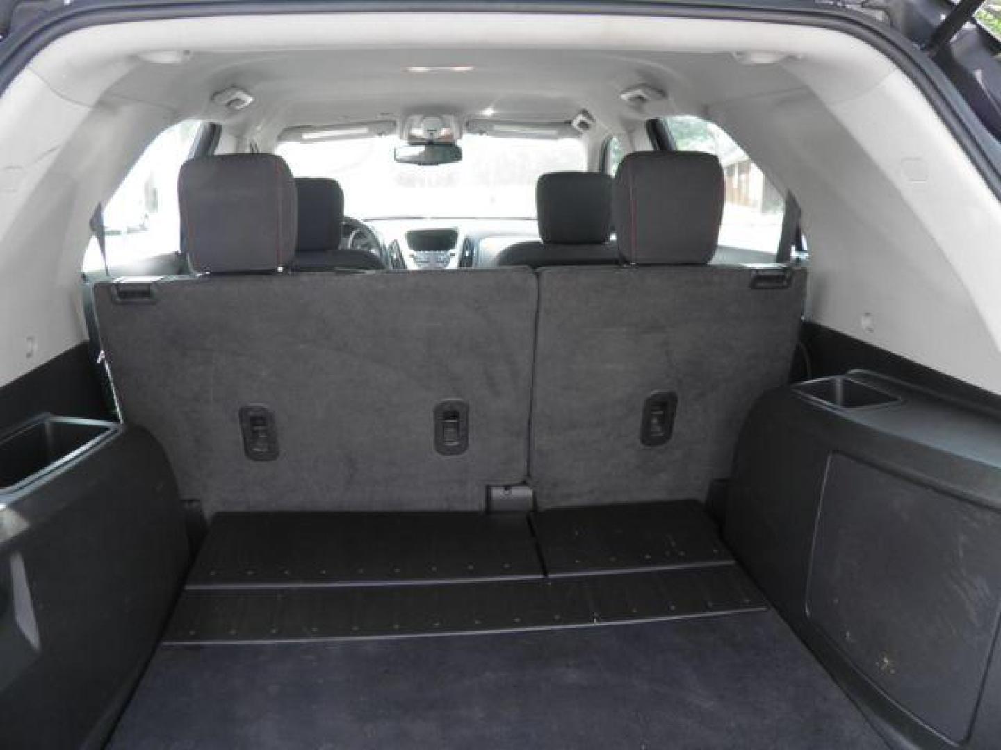 2016 Gray Chevrolet Equinox LS (2GNFLEEK1G6) with an 2.4L I4 engine, AT transmission, located at 15520 McMullen Hwy SW, Belair, MD, 21502, (301) 729-3700, 39.581375, -78.846451 - Photo#4